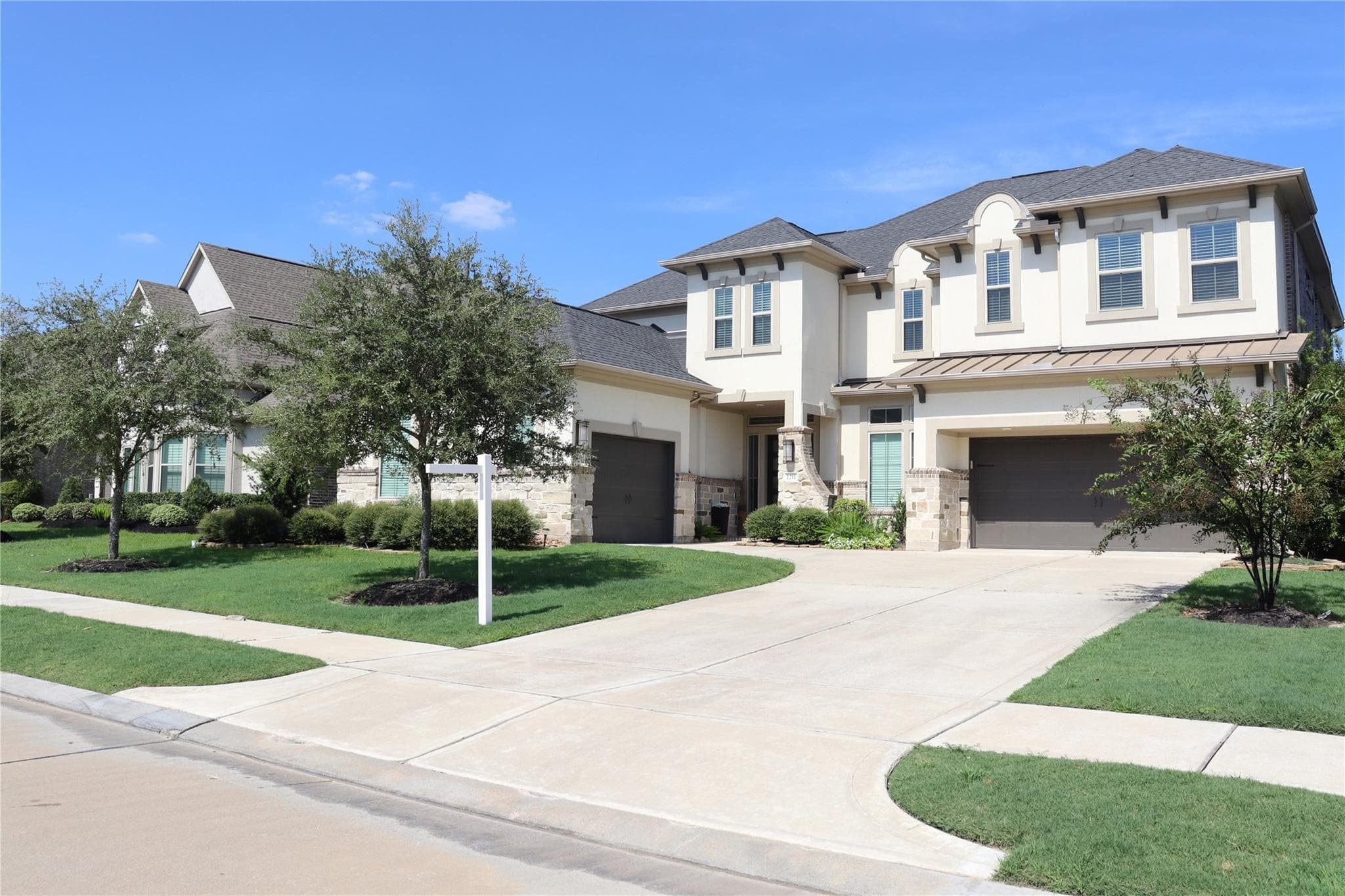 1211 Ryann Rose Creek Lane