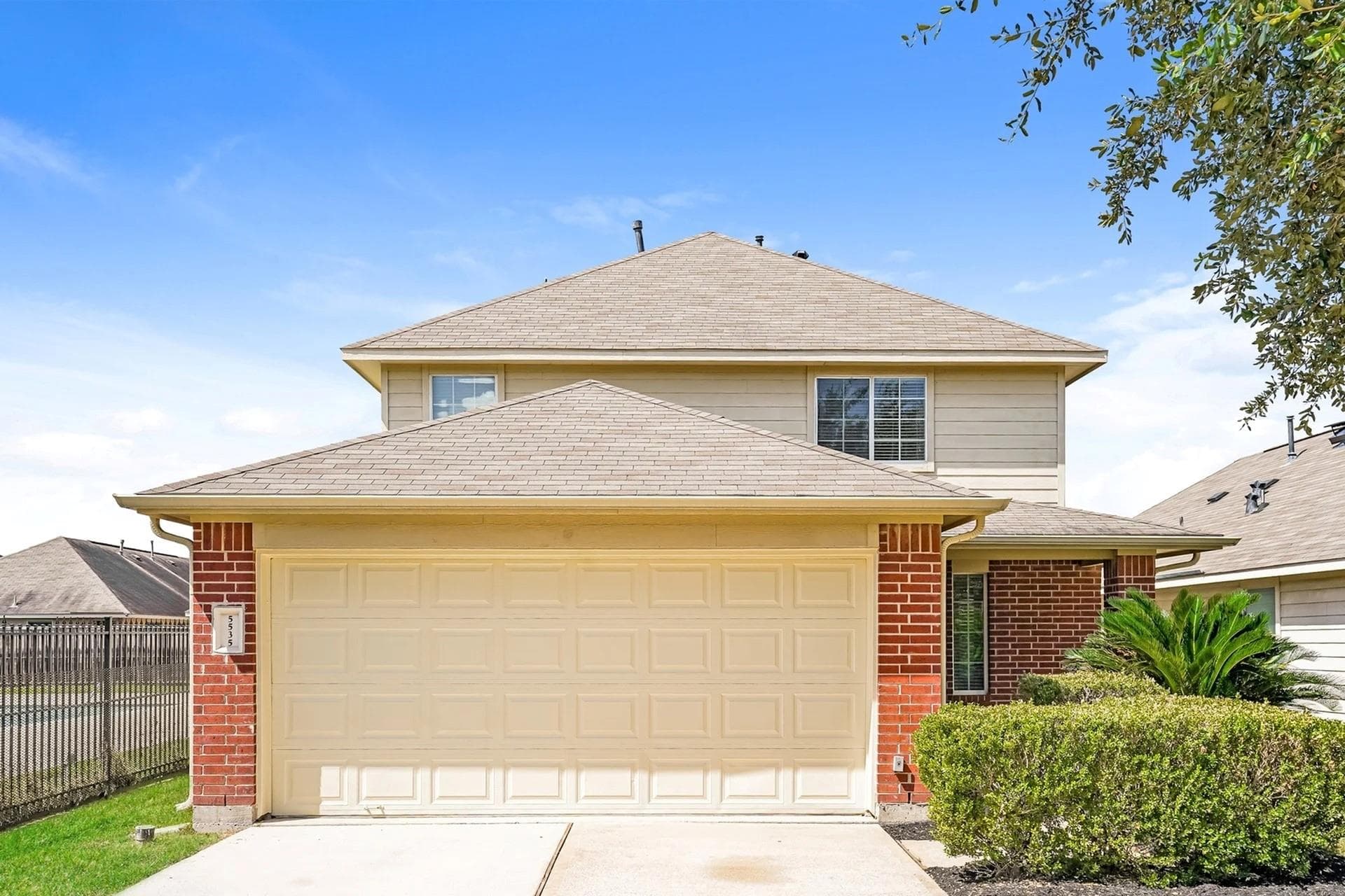 5535 Plantation Forest Drive