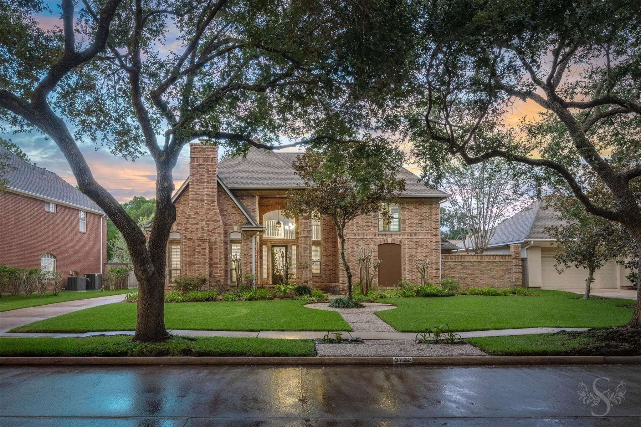 3722 Springhill Ln