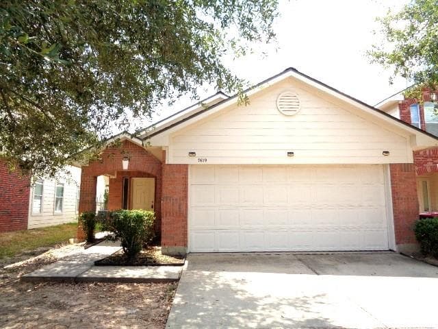 7619 Legacy Pines