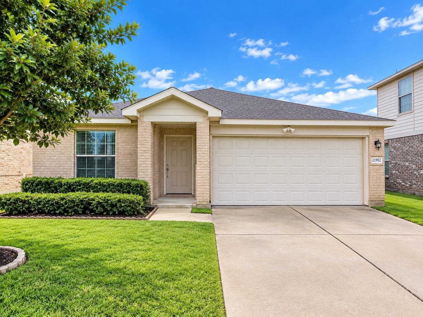 15426 Sableton Crest Lane