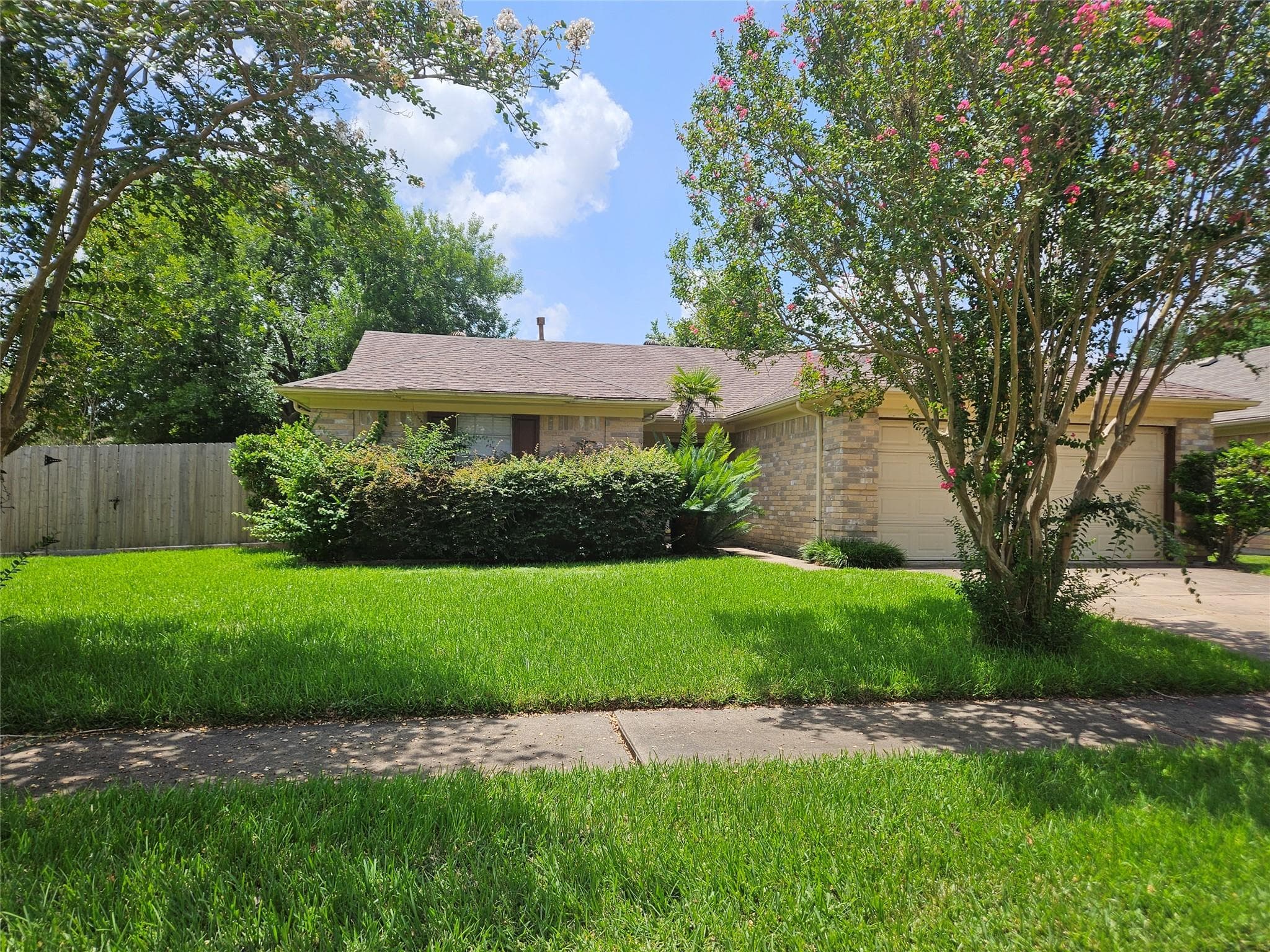 2822 Chimneystone Drive