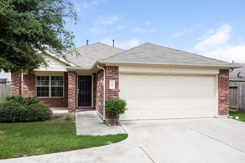 5802 Le Carpe Plantation Court
