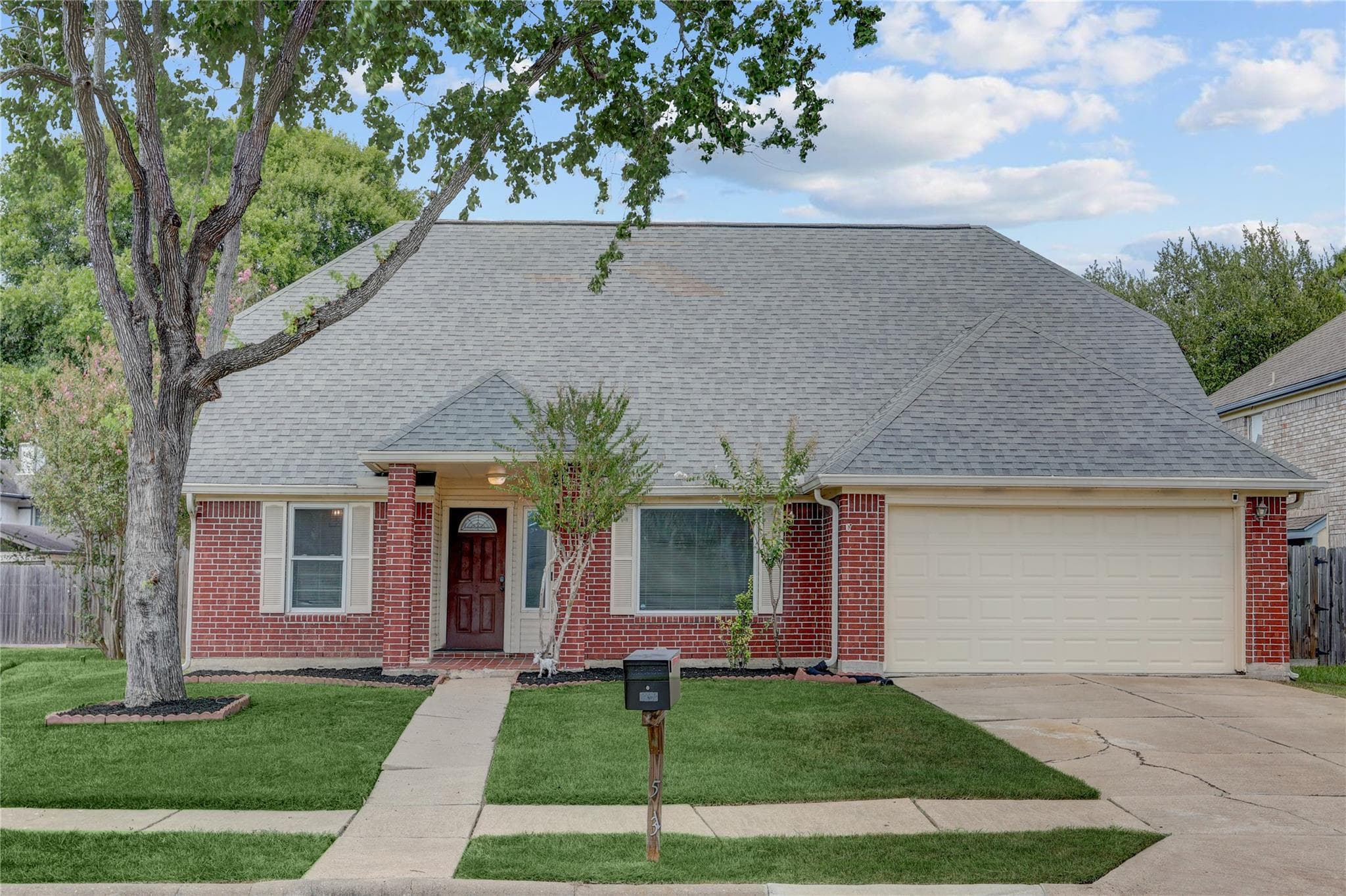 2513 Hadley Circle