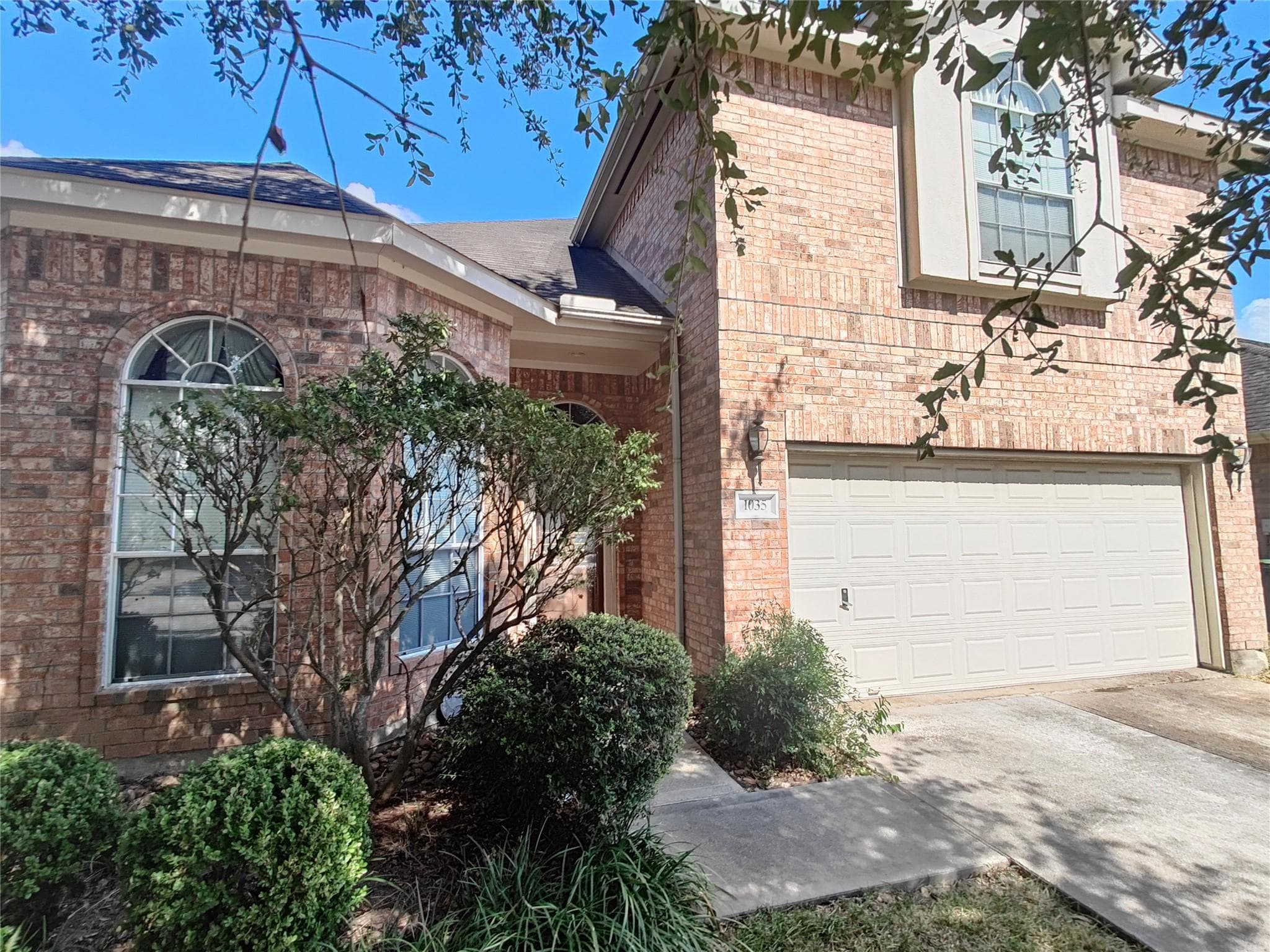1035 Sussex Trail