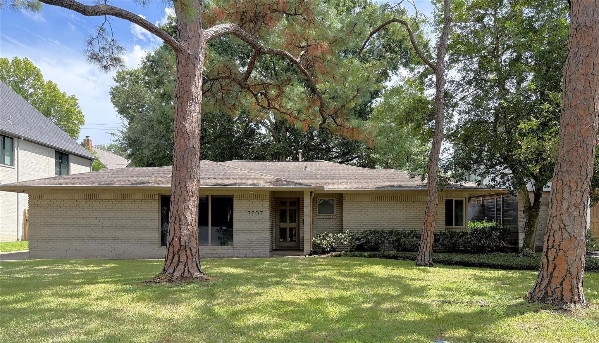 3207 Banbury Place