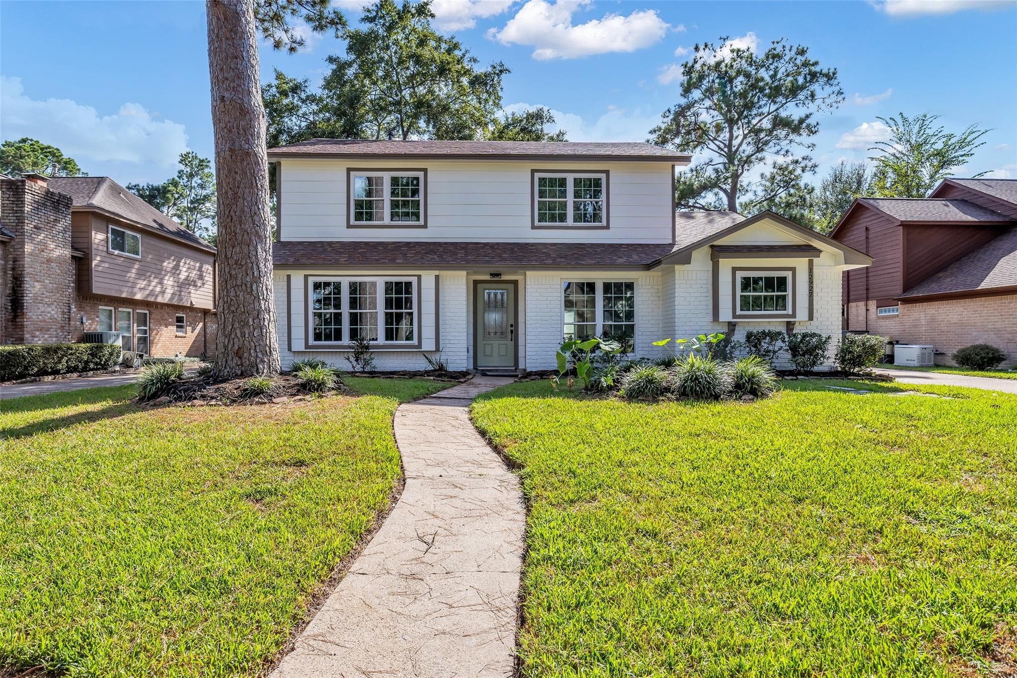12927 Lentando Lane