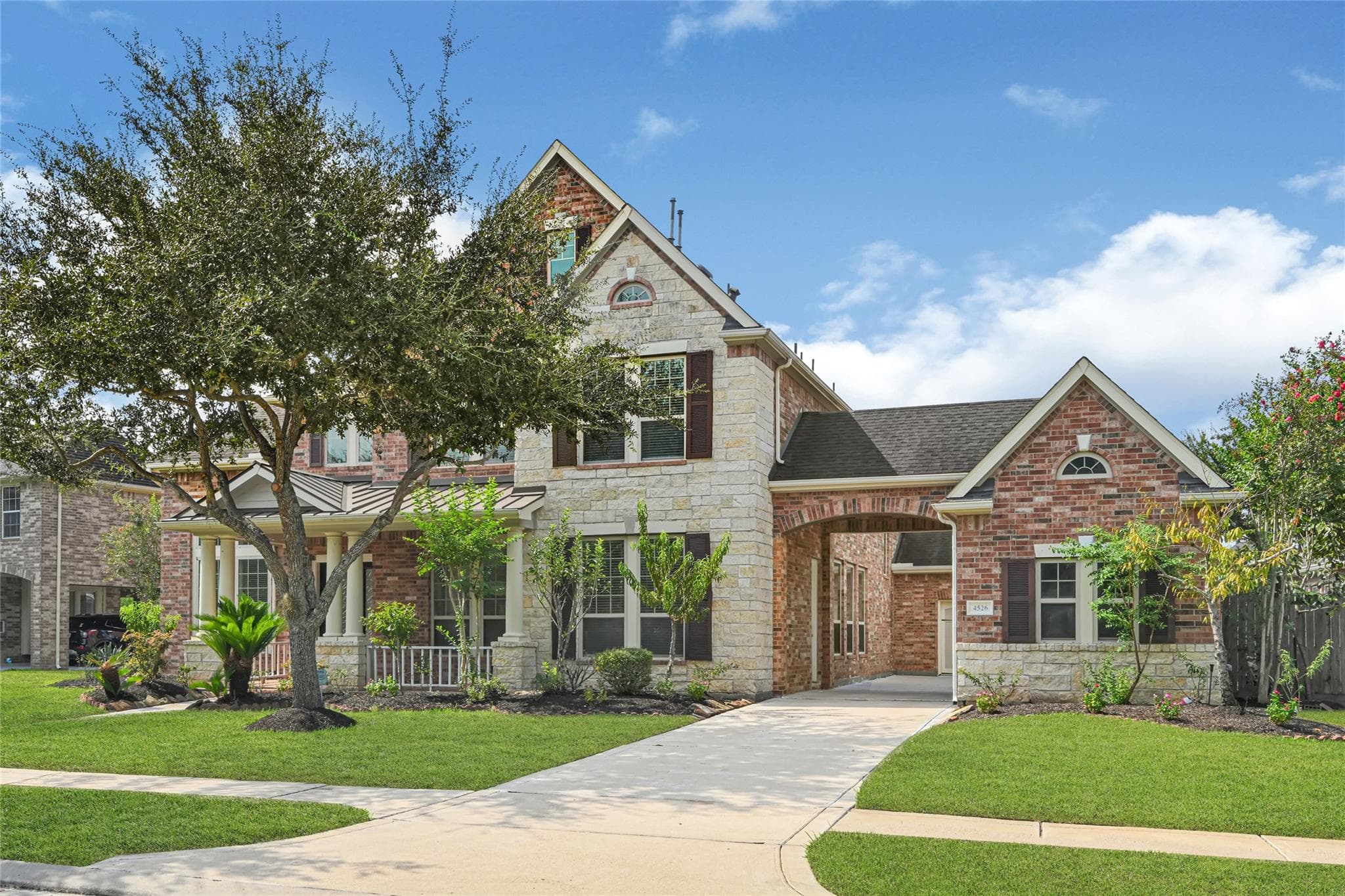4526 Broken Rock Lane