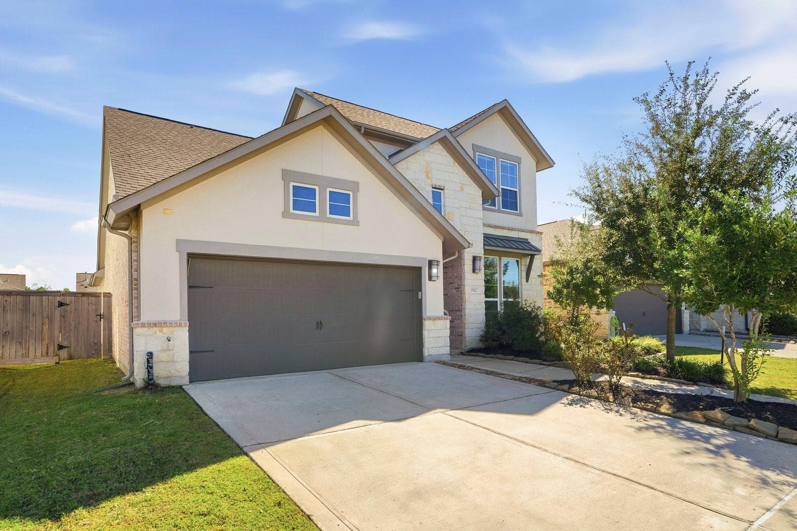 15822 Pilot Knob Dr Drive