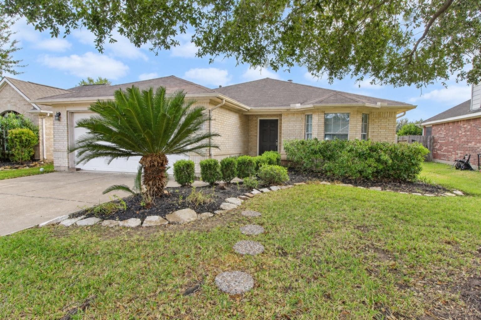 3111 Stratford Bend Drive