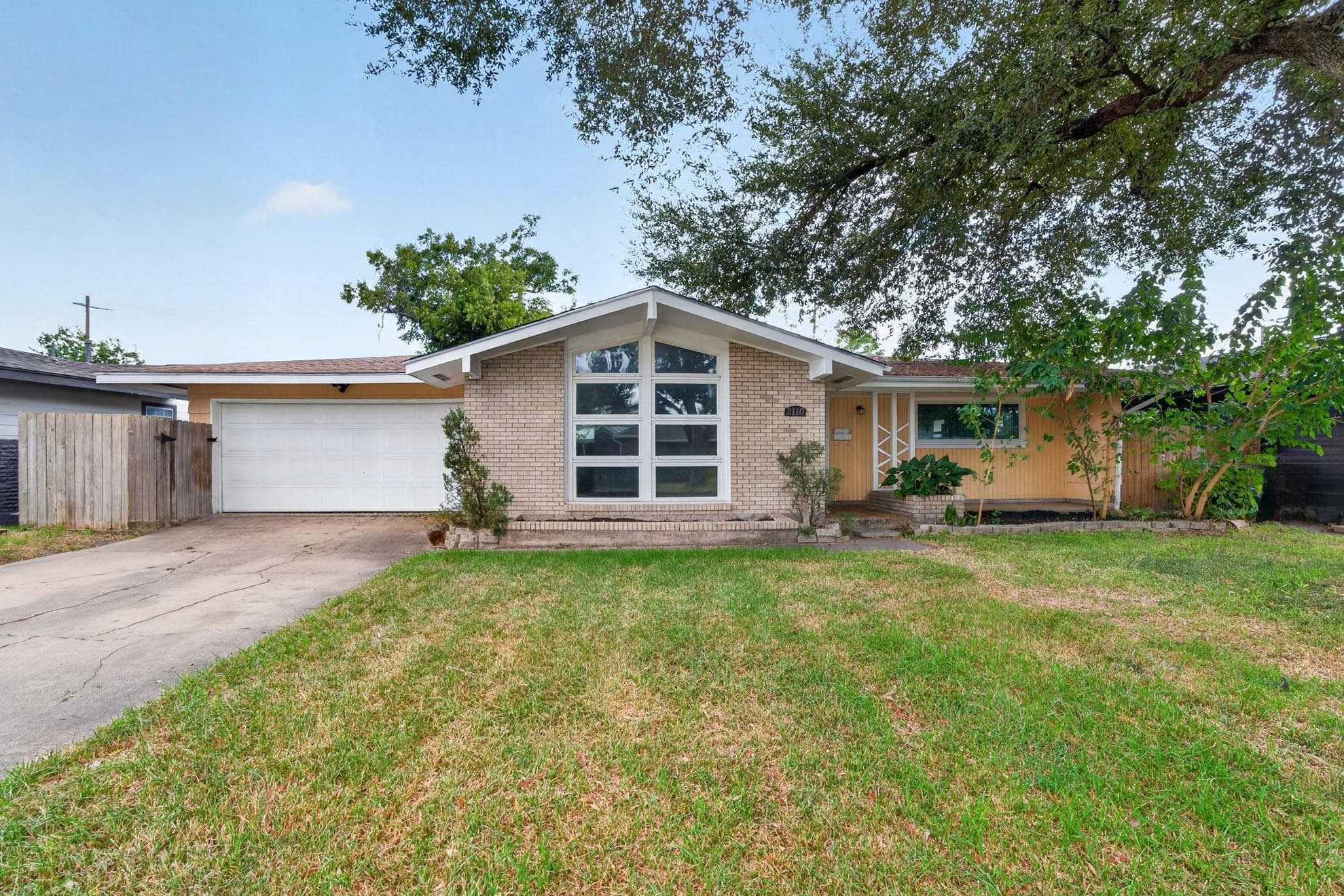 2110 Ridgemore Drive