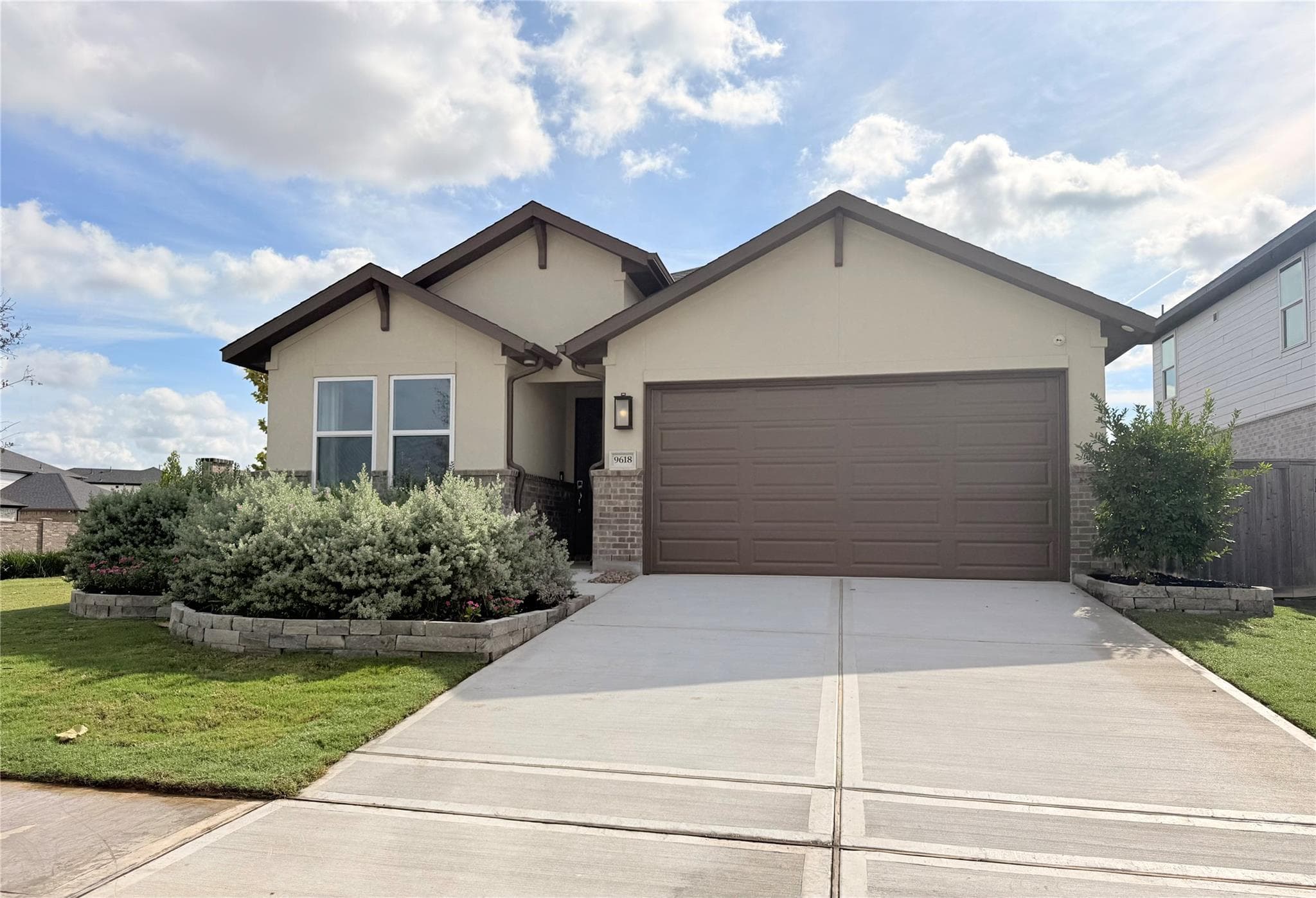 9618 Skyway Creek Drive