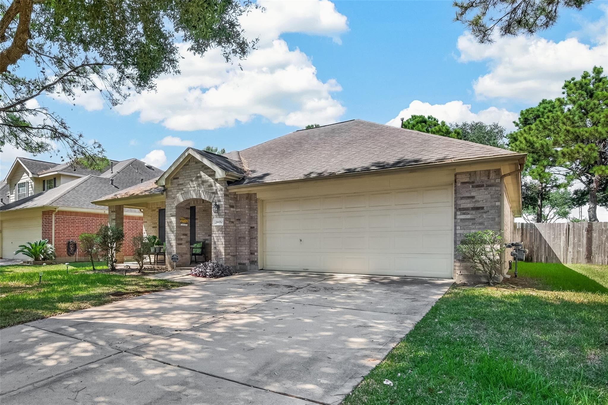 26910 Kingston Glen Lane