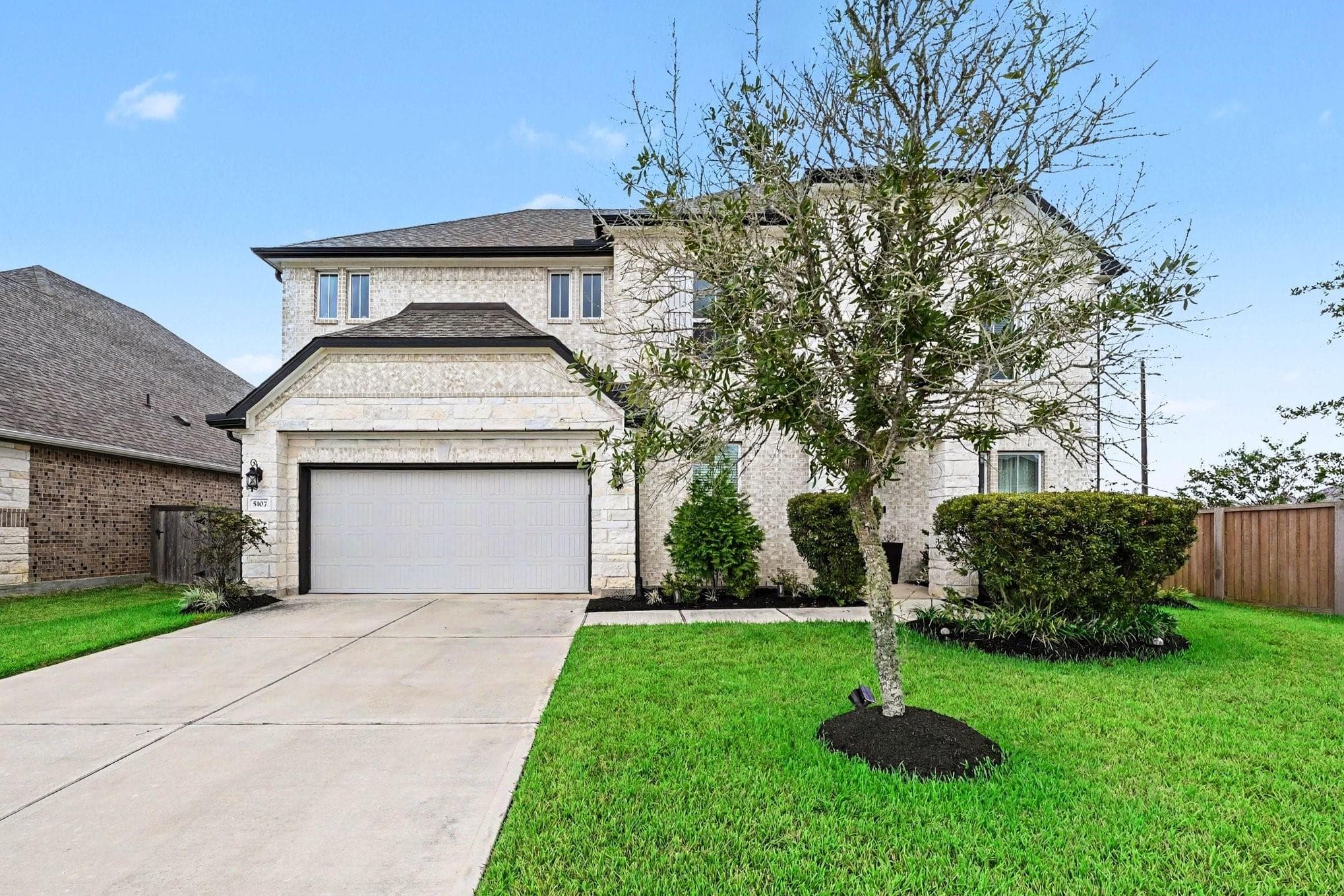 5107 Autumn Hills Trail