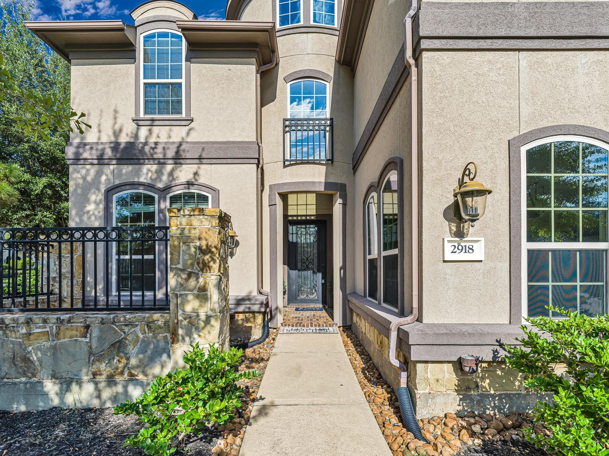 2918 Chapel Rock Court