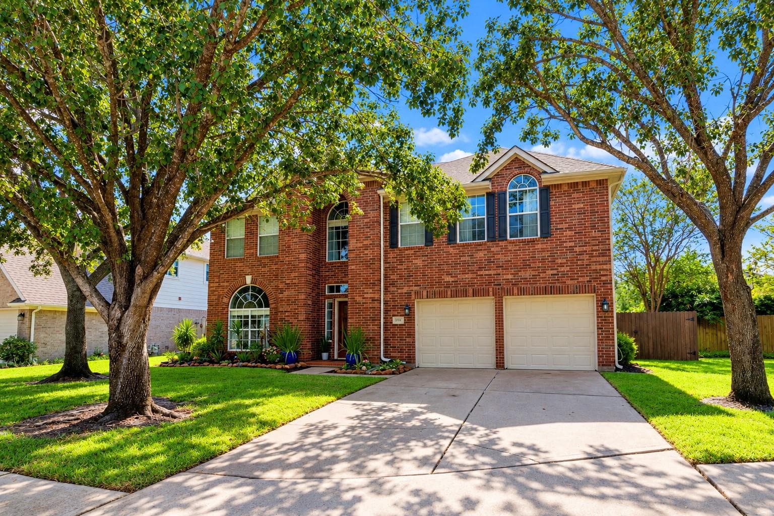 4107 E Baden Oaks Drive