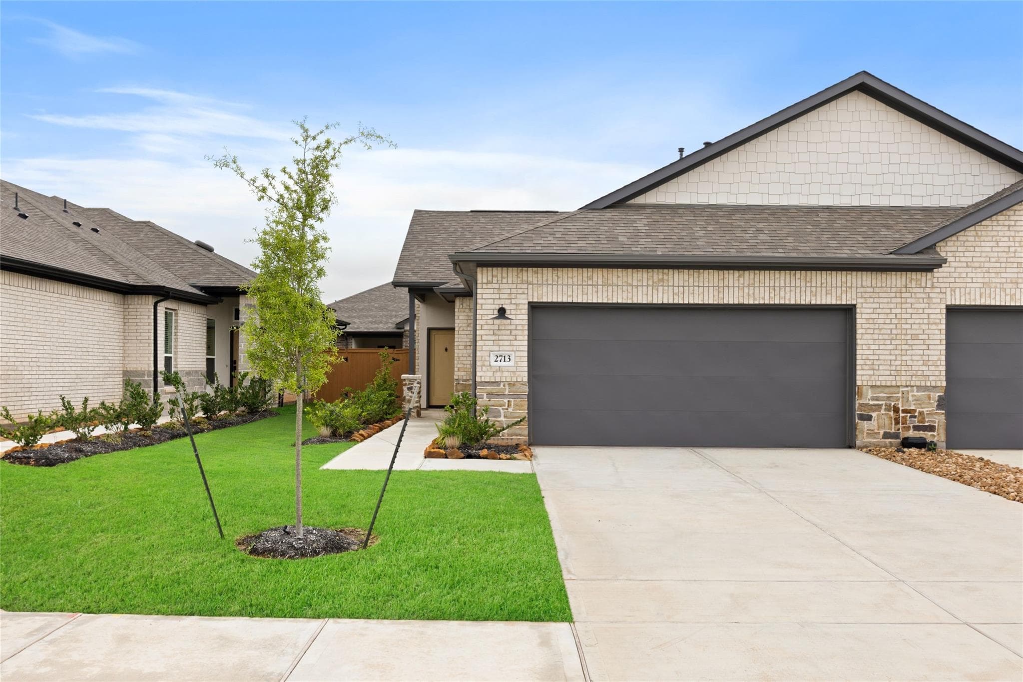 2713 Bronze Vista Drive