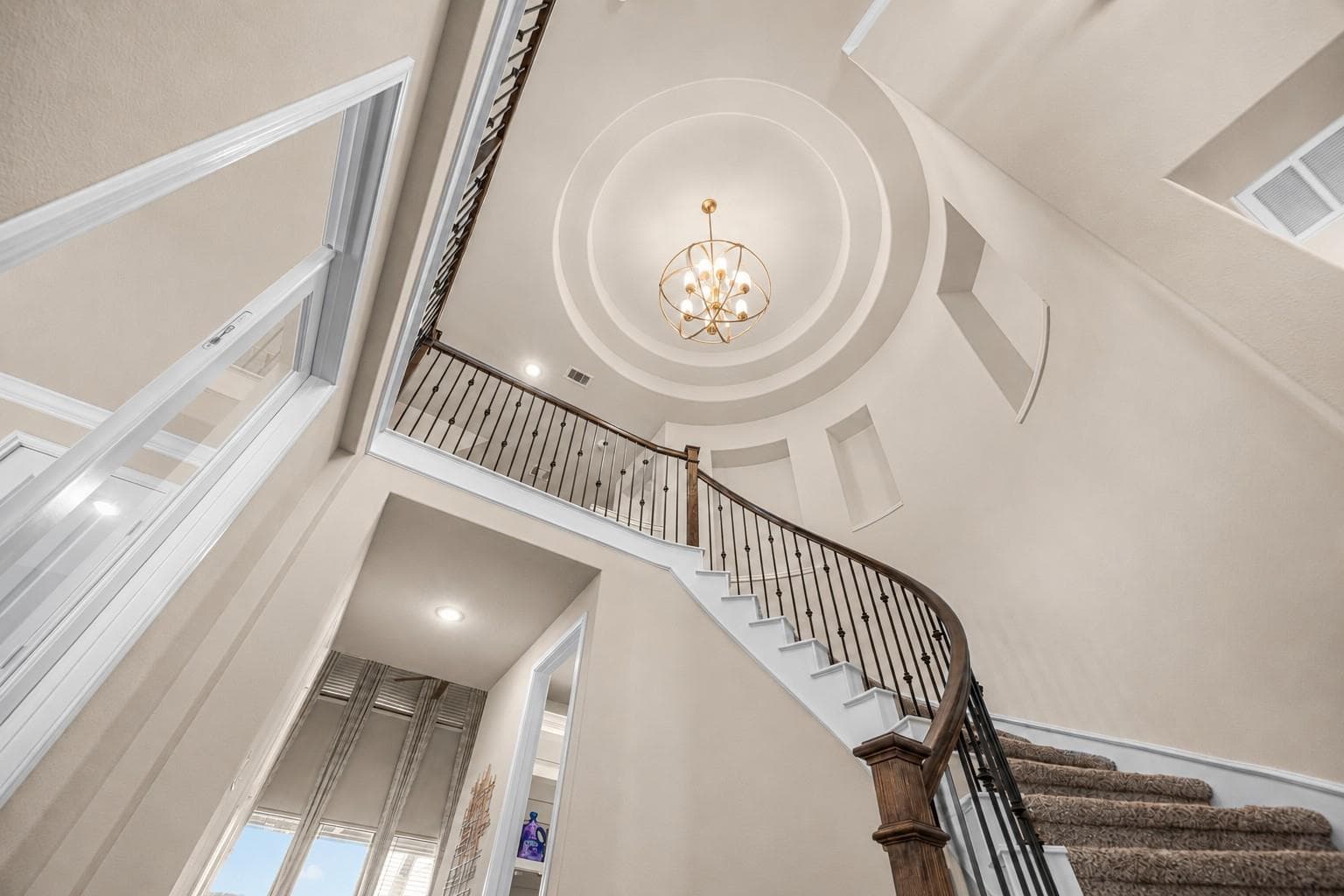 7110 Pondhawk Drive