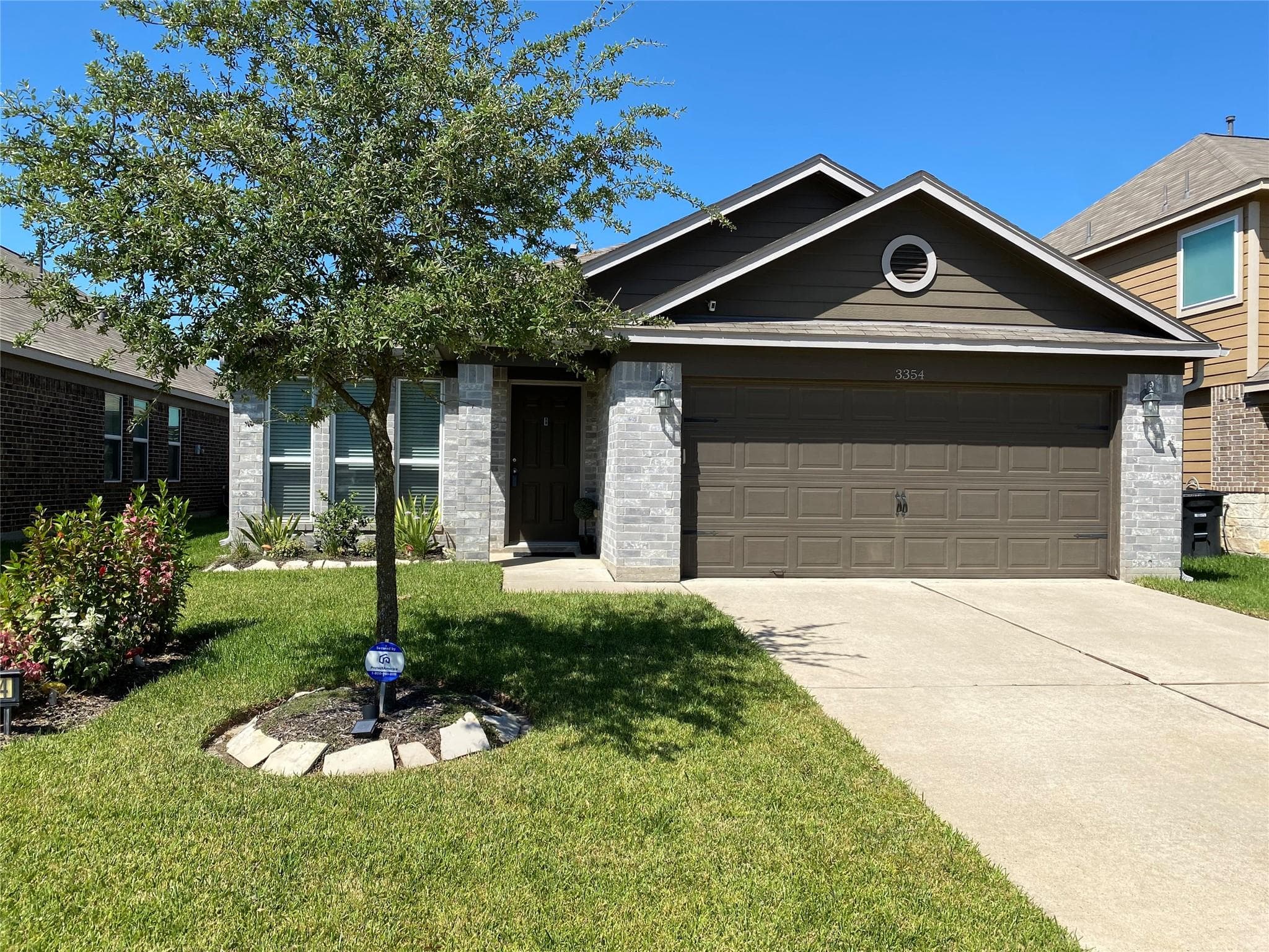 3354 View Valley Trail