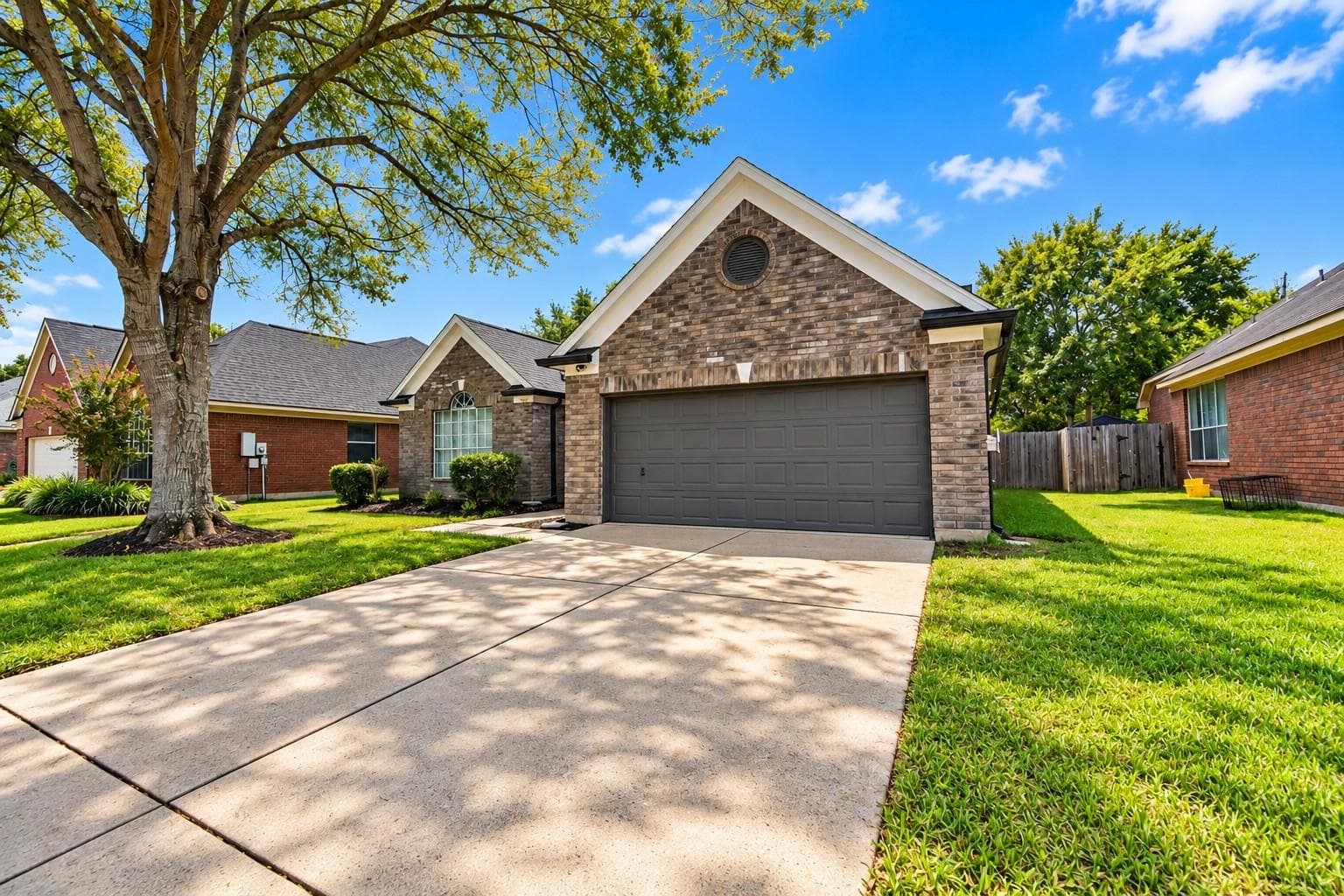 2922 Veva Drive