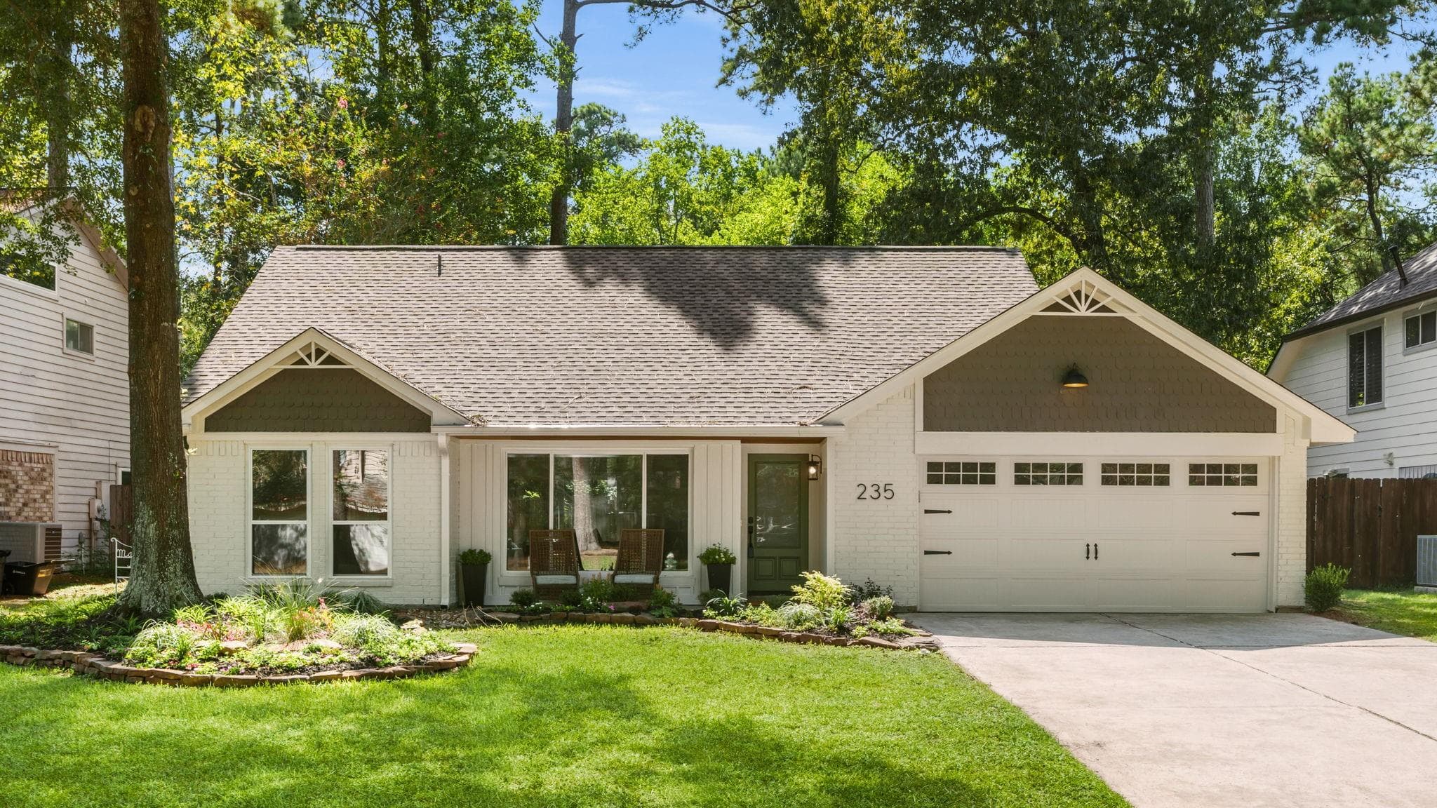 235 S Pathfinders Circle