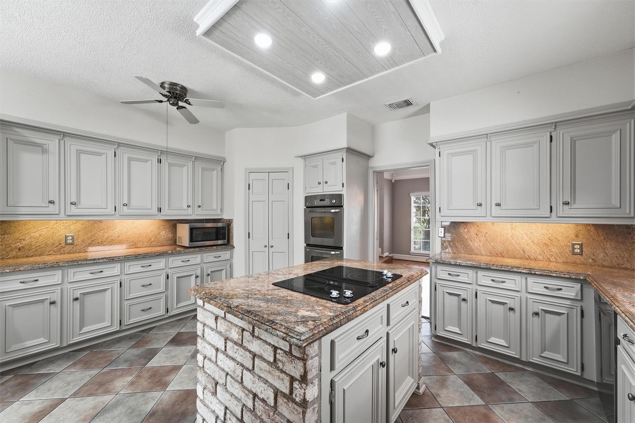 15307 Sierra Pines Court