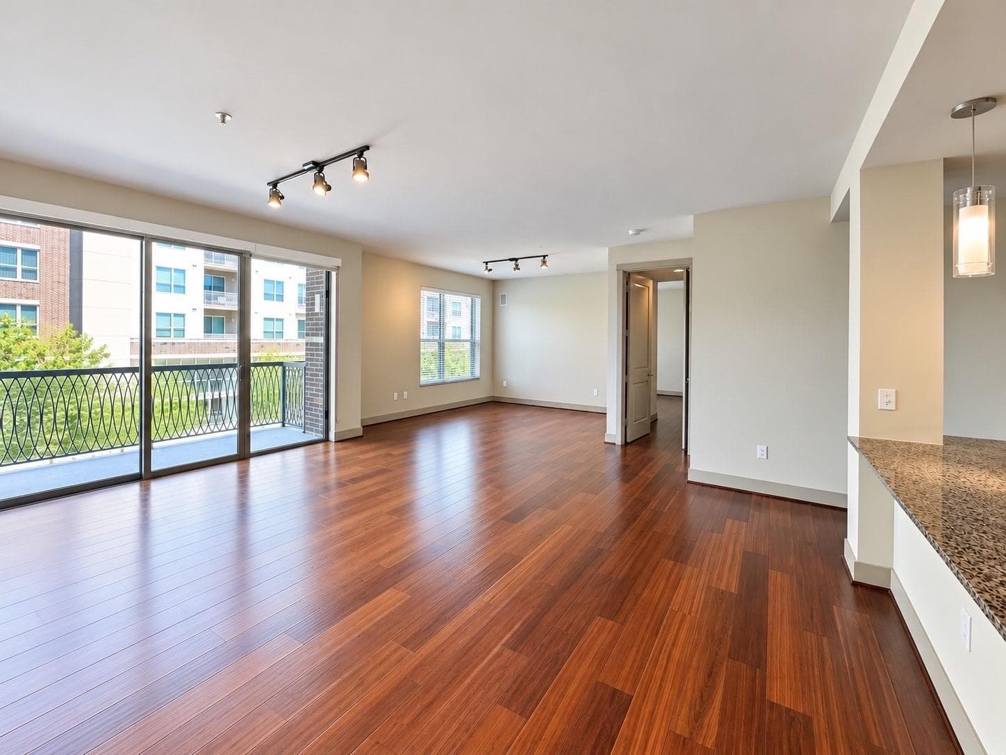 10401 Town And Country Way #204
