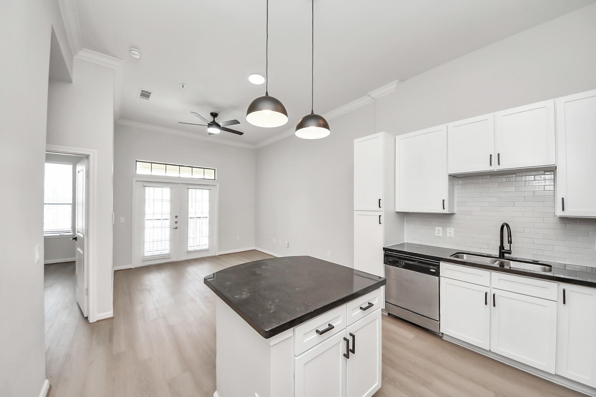 6363 San Felipe Street #403