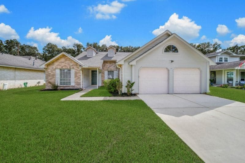 3315 Timber View Drive