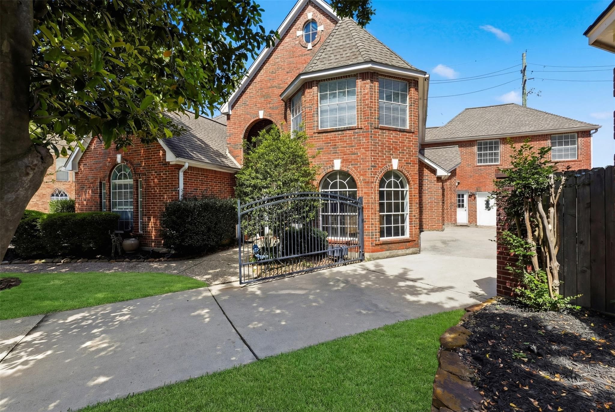 7006 Centre Grove Drive