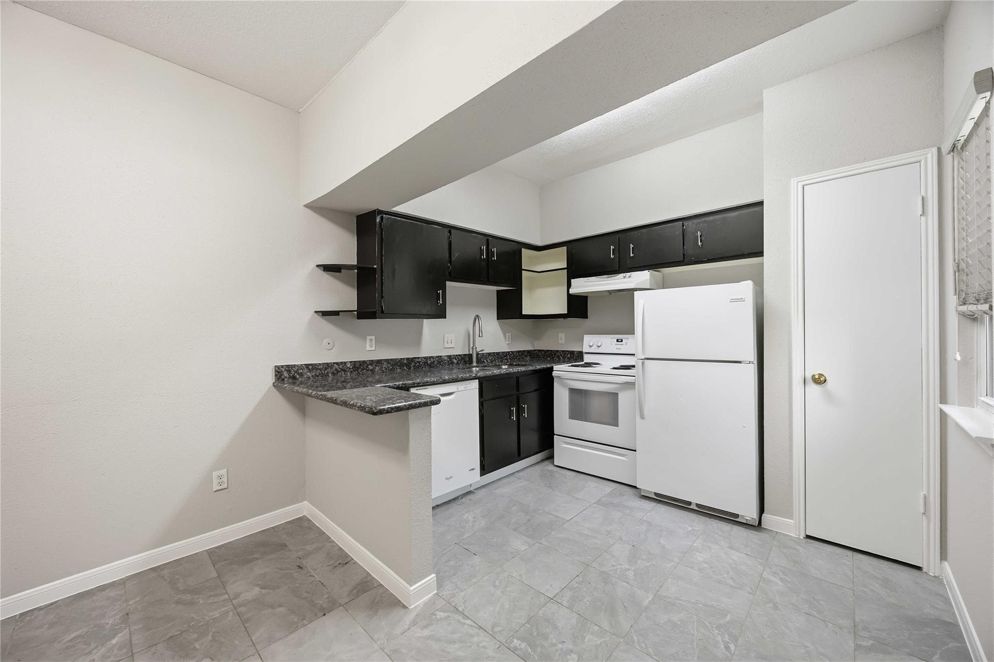 2100 Tanglewilde Street #631