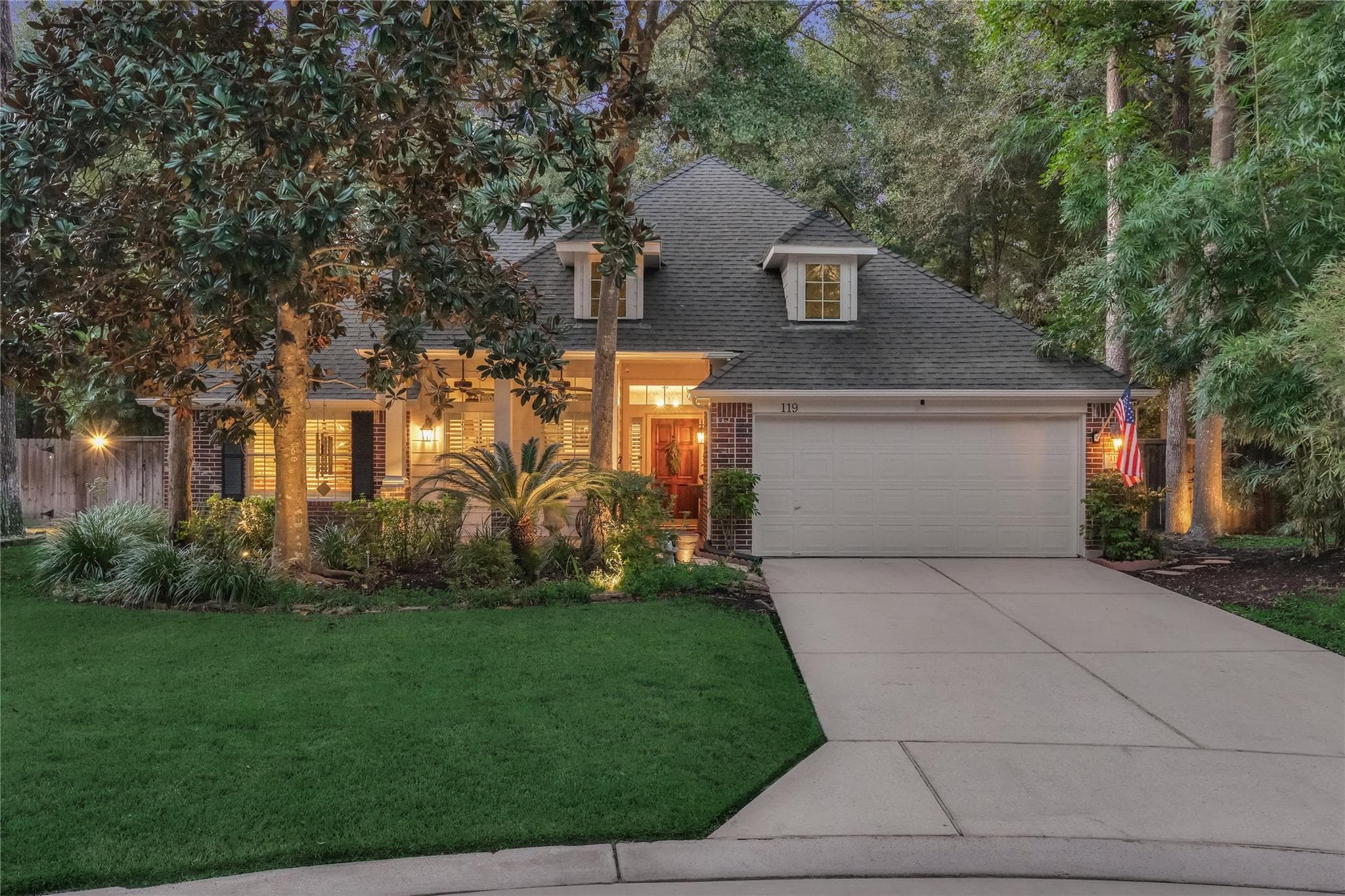 119 N Rambling Ridge Place