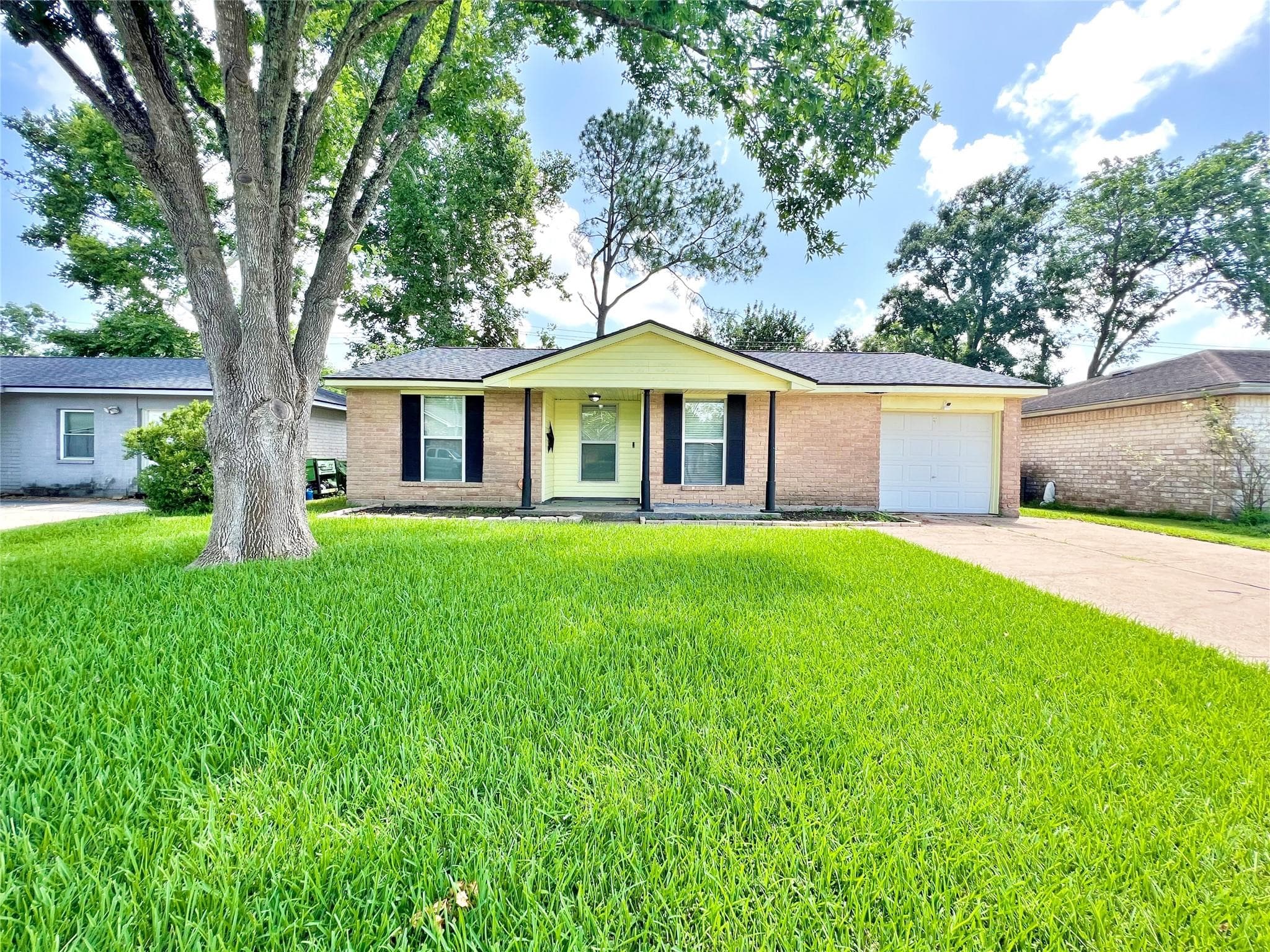 16914 David Glen Drive