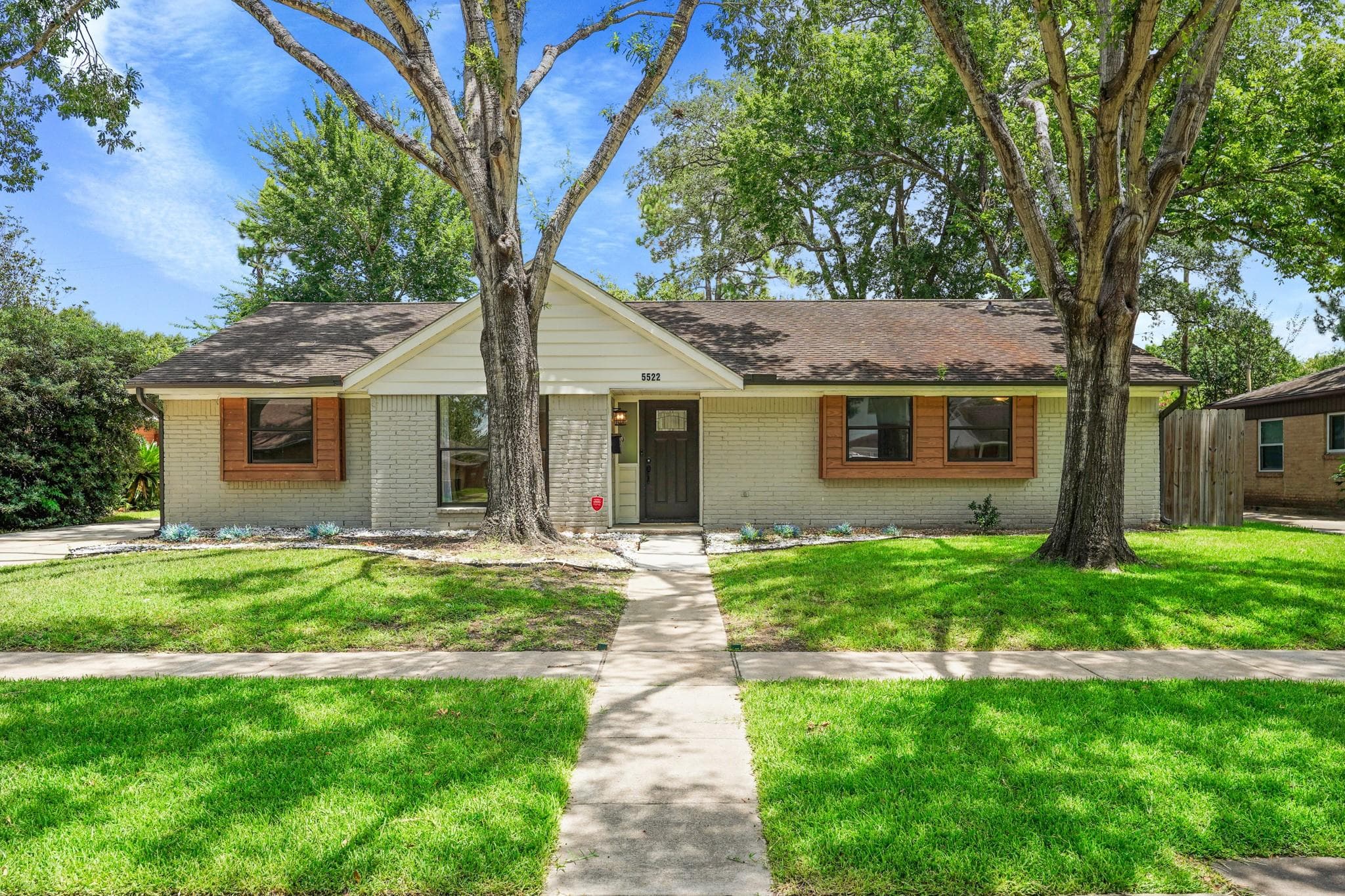 5522 Braesvalley Drive