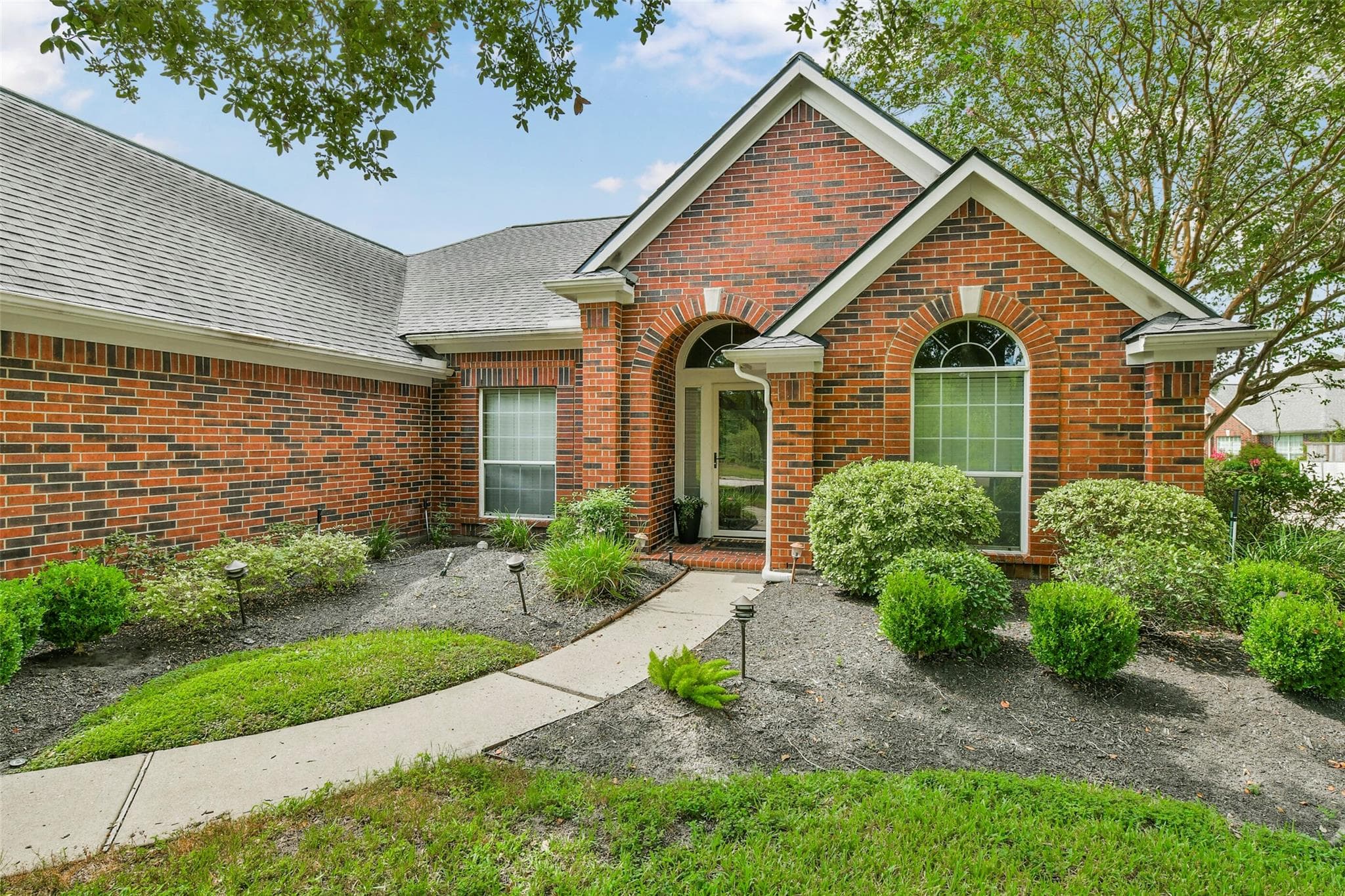 2516 Creeks Edge Drive