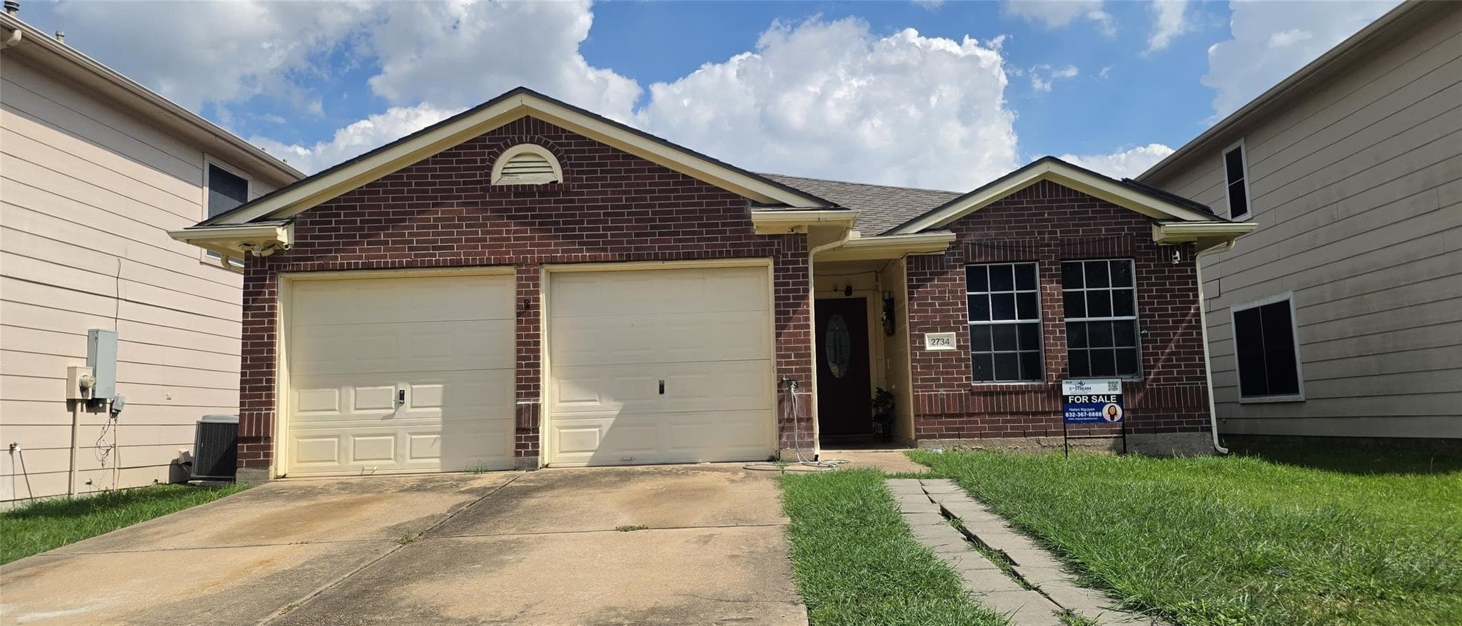 2734 Villa Del Street