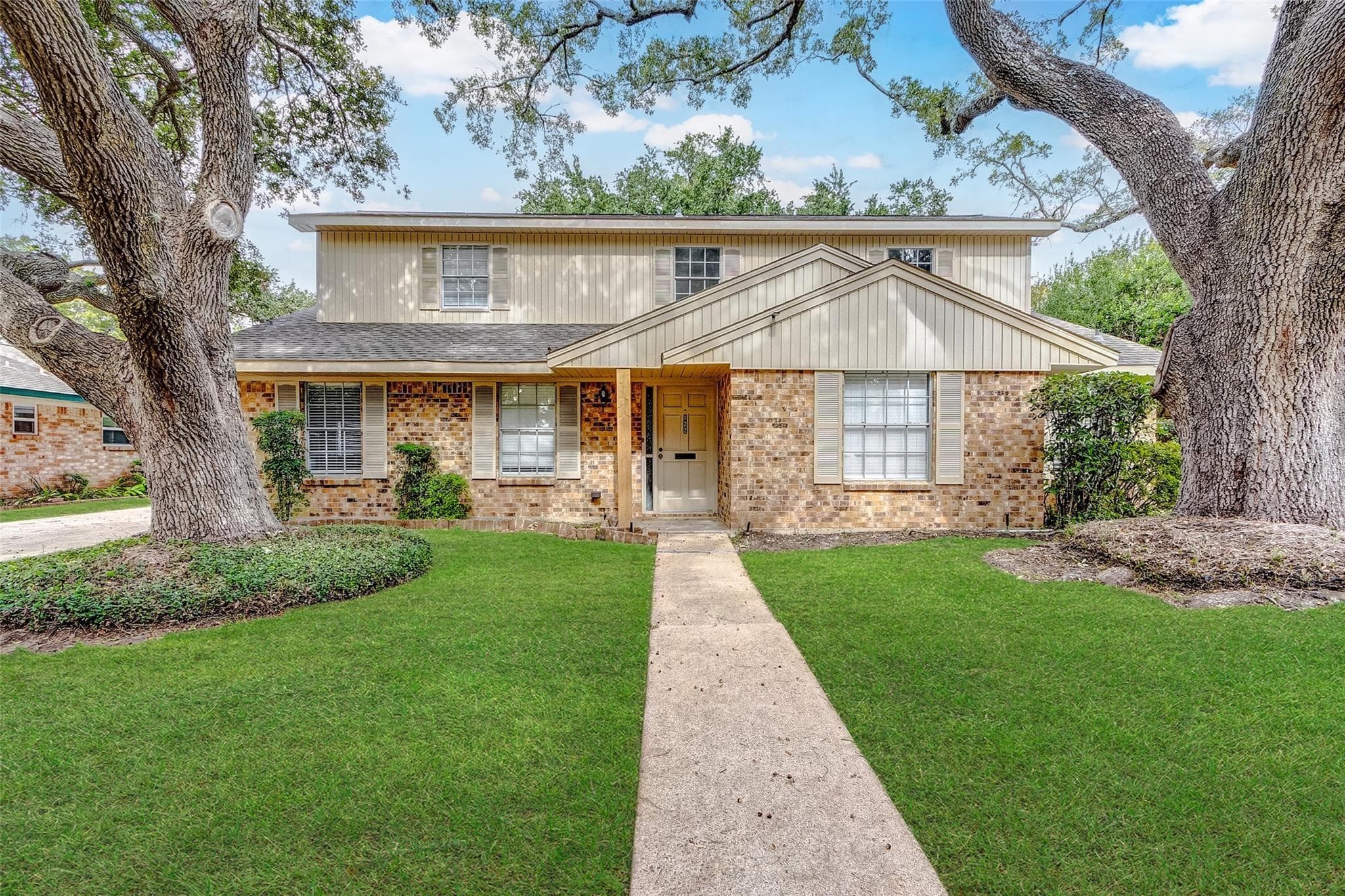 122 Camellia Street