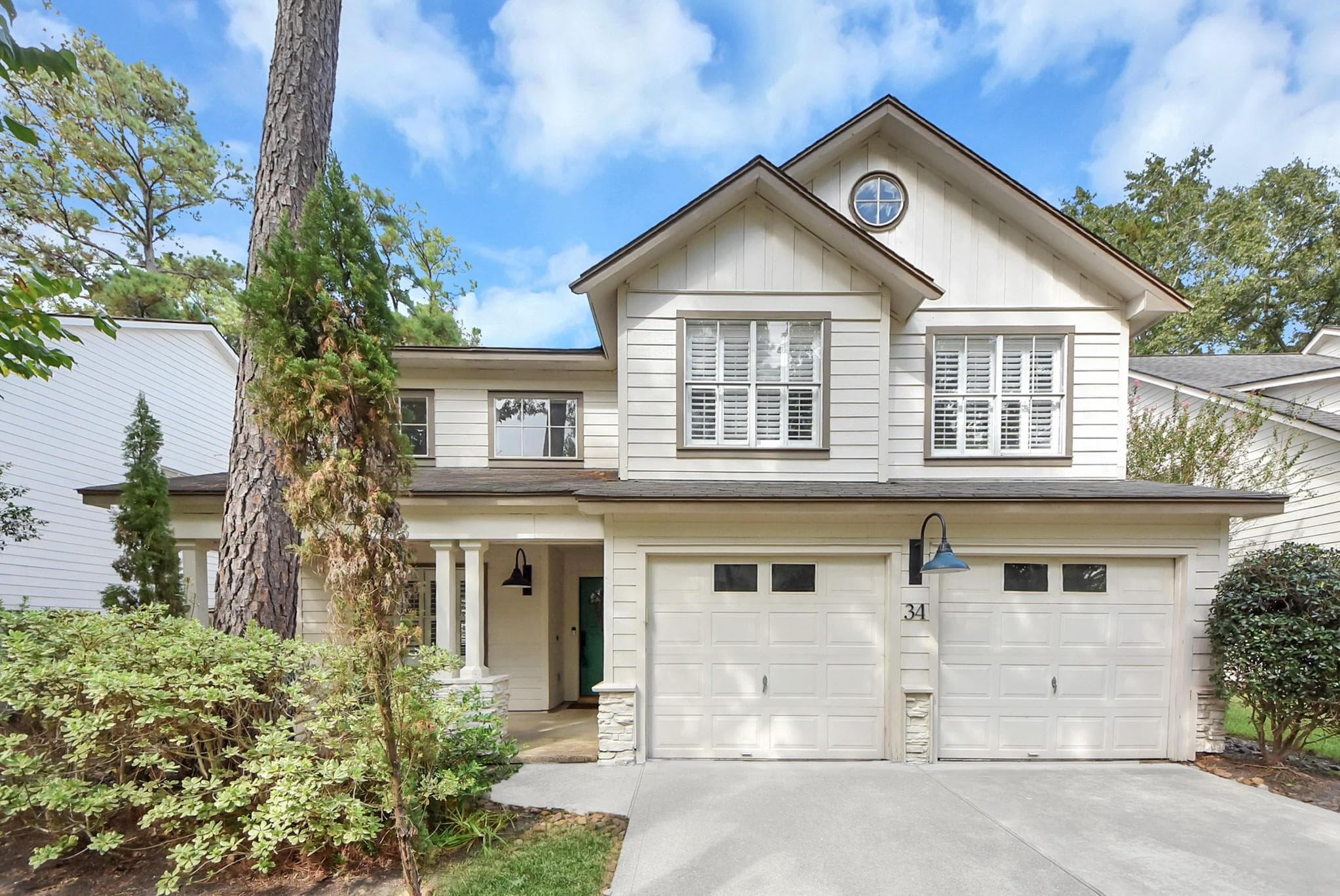 34 E Gaslight Place