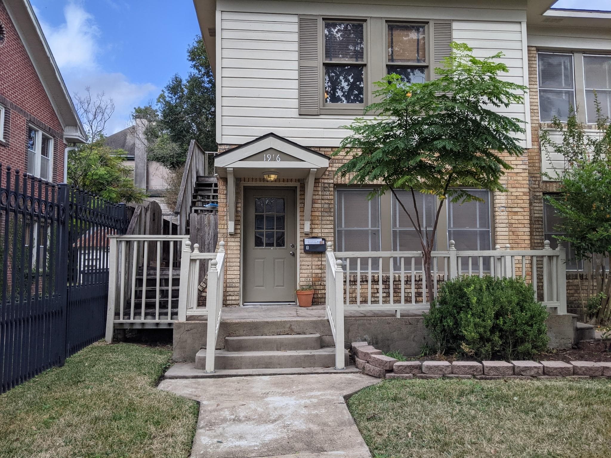 1916 Kipling Street