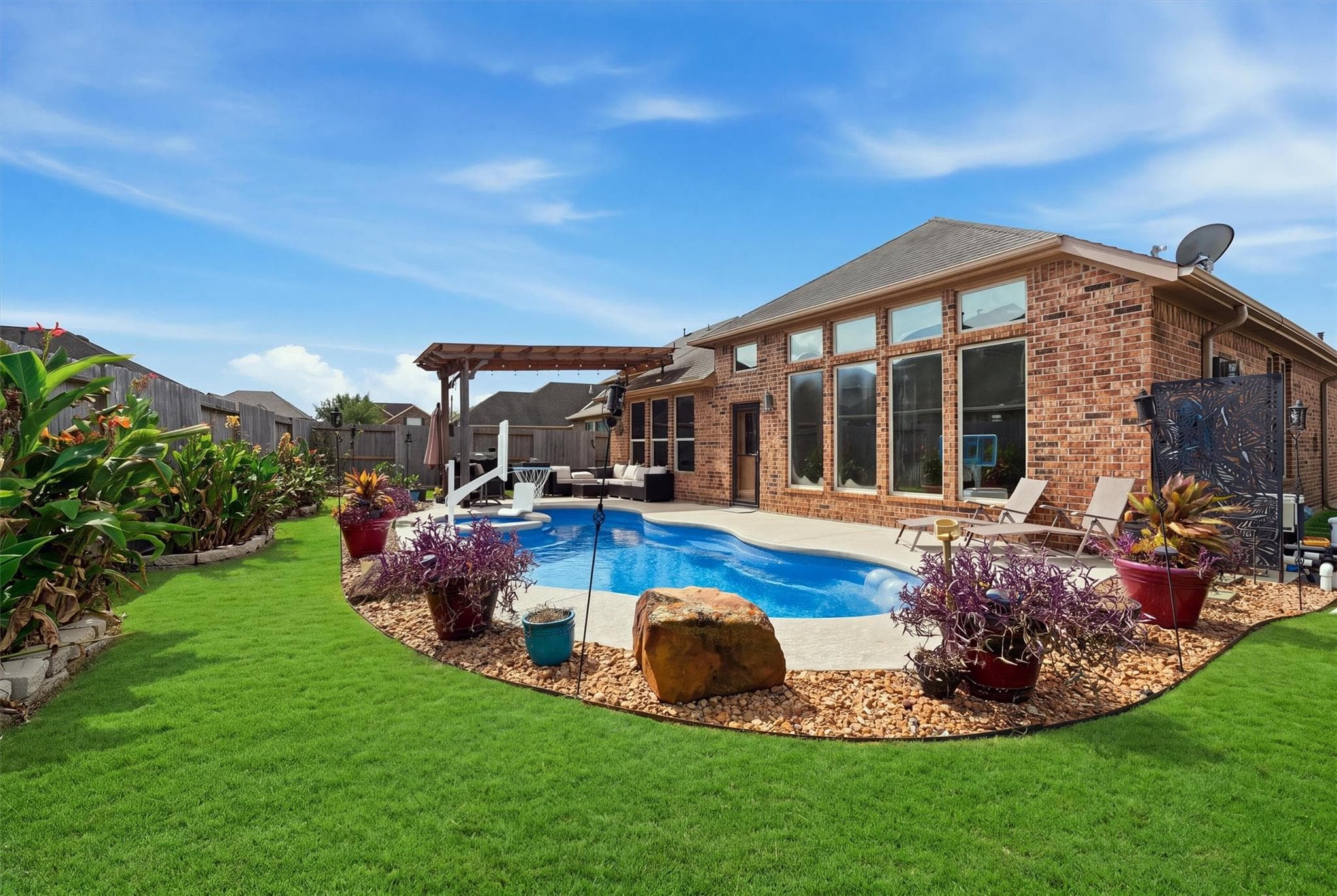 1413 Silver Rings Court