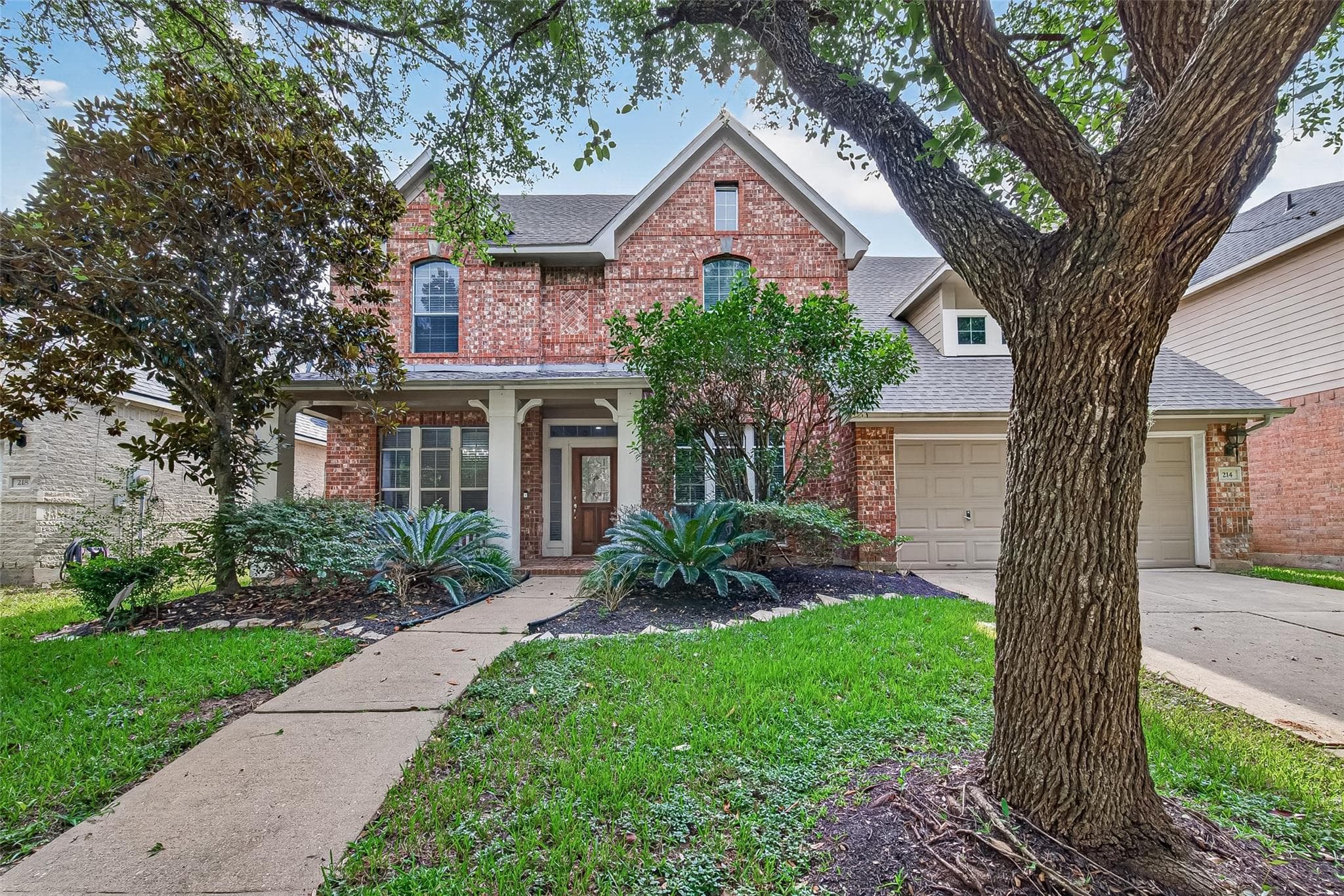 214 Kentwood Ridge Court