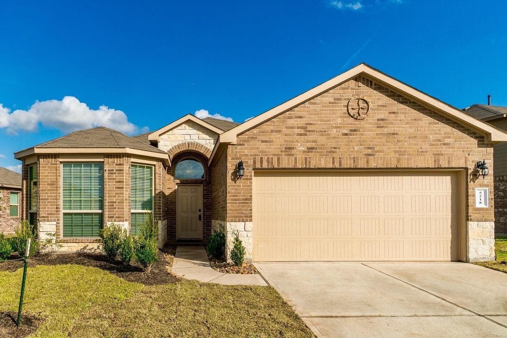 5218 Lilac Hollow Lane