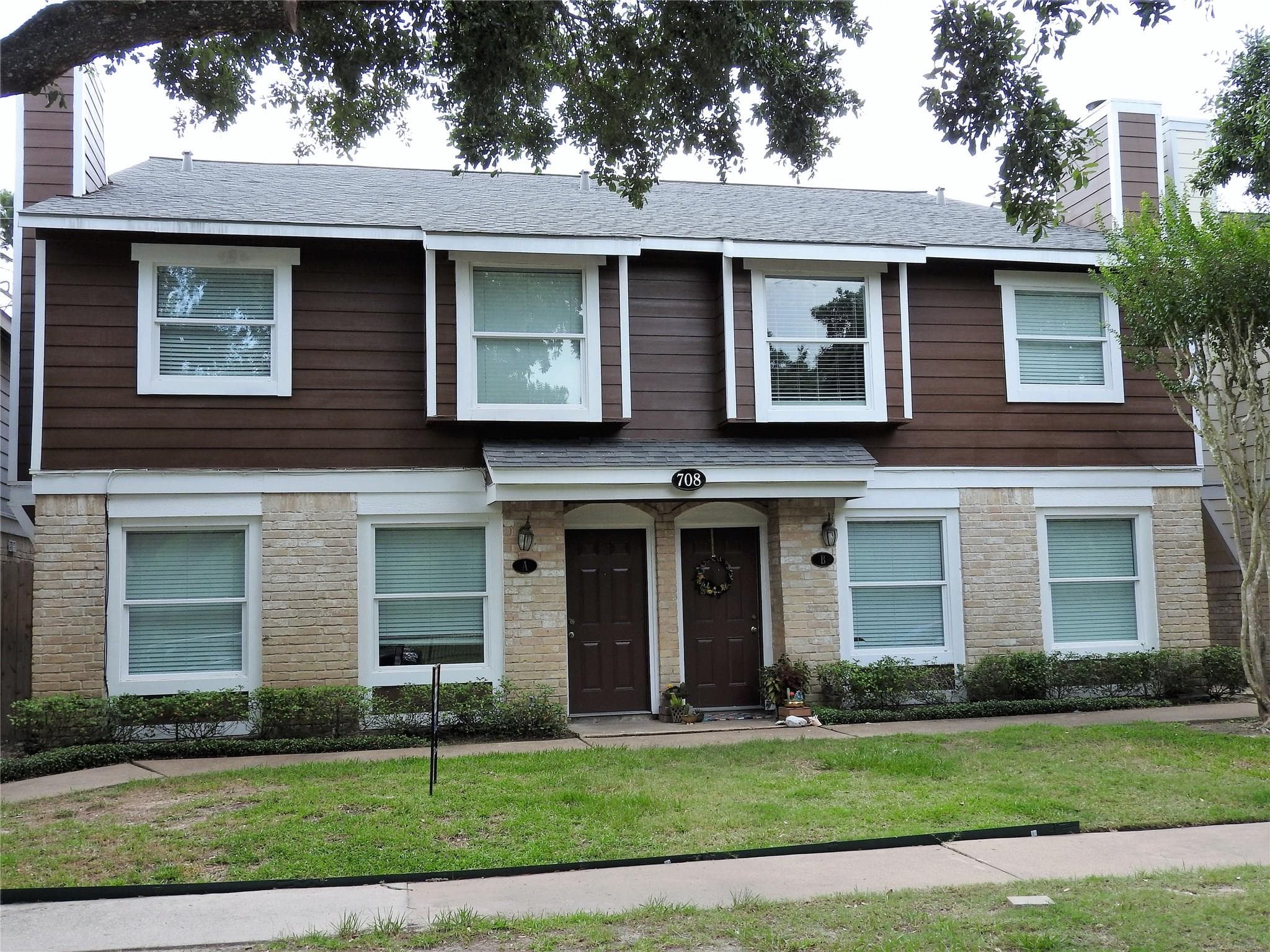 708 Memorial Mews Street #C