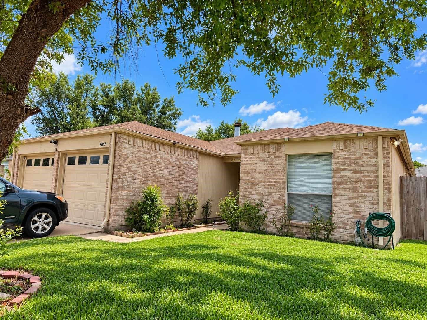 8807 Kindlewood Drive