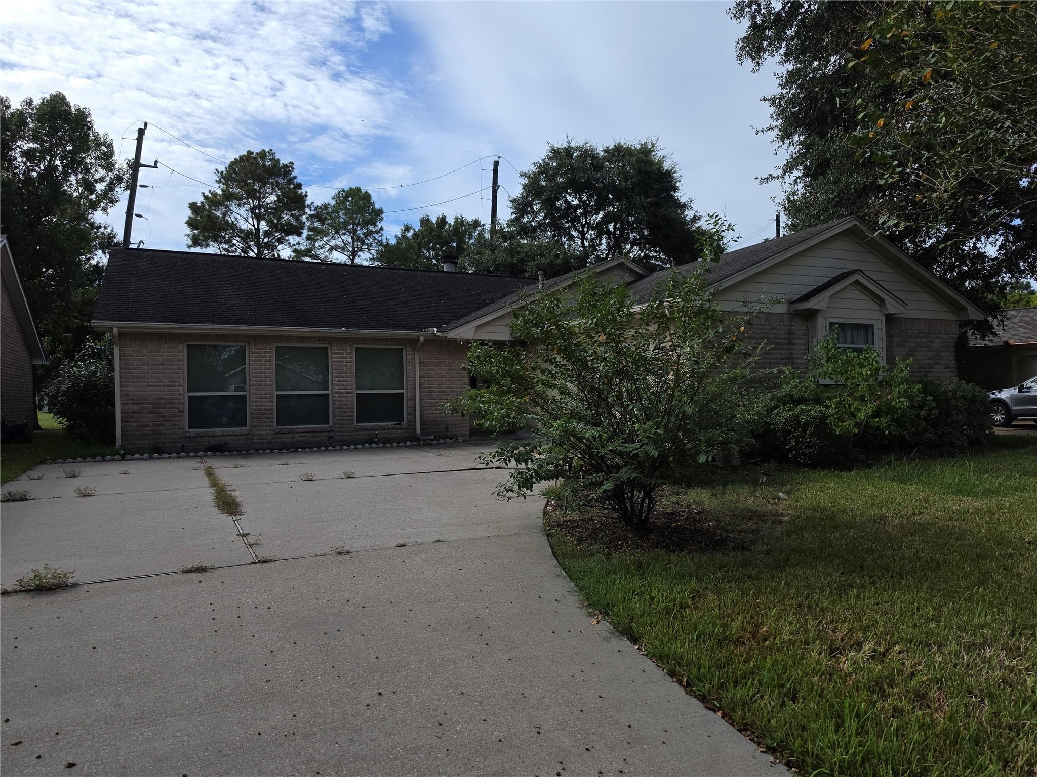 2810 Poplar Creek Lane
