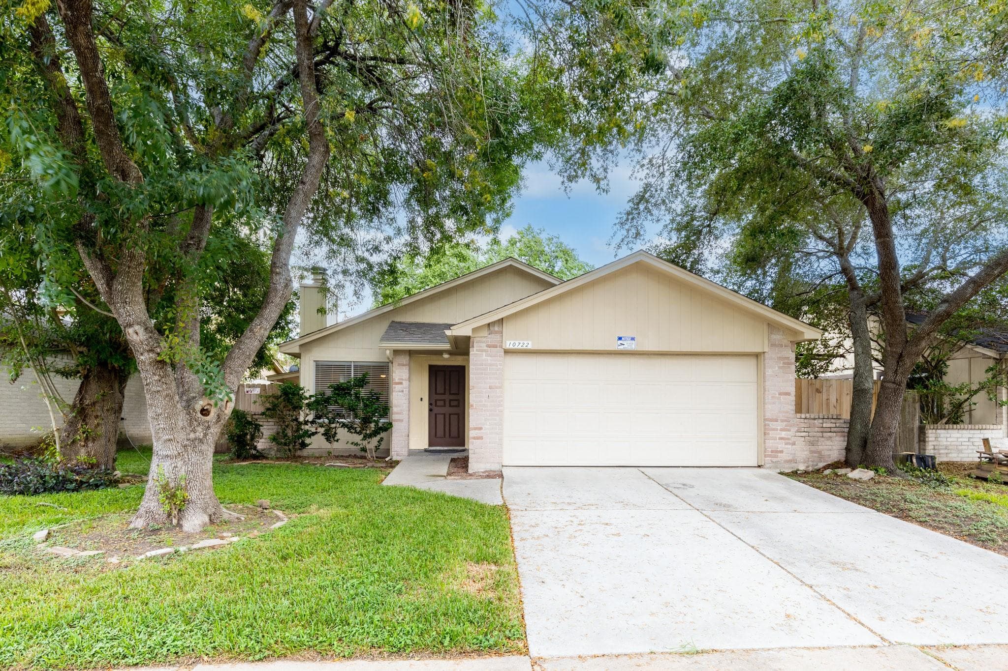 10722 Highland Woods Drive