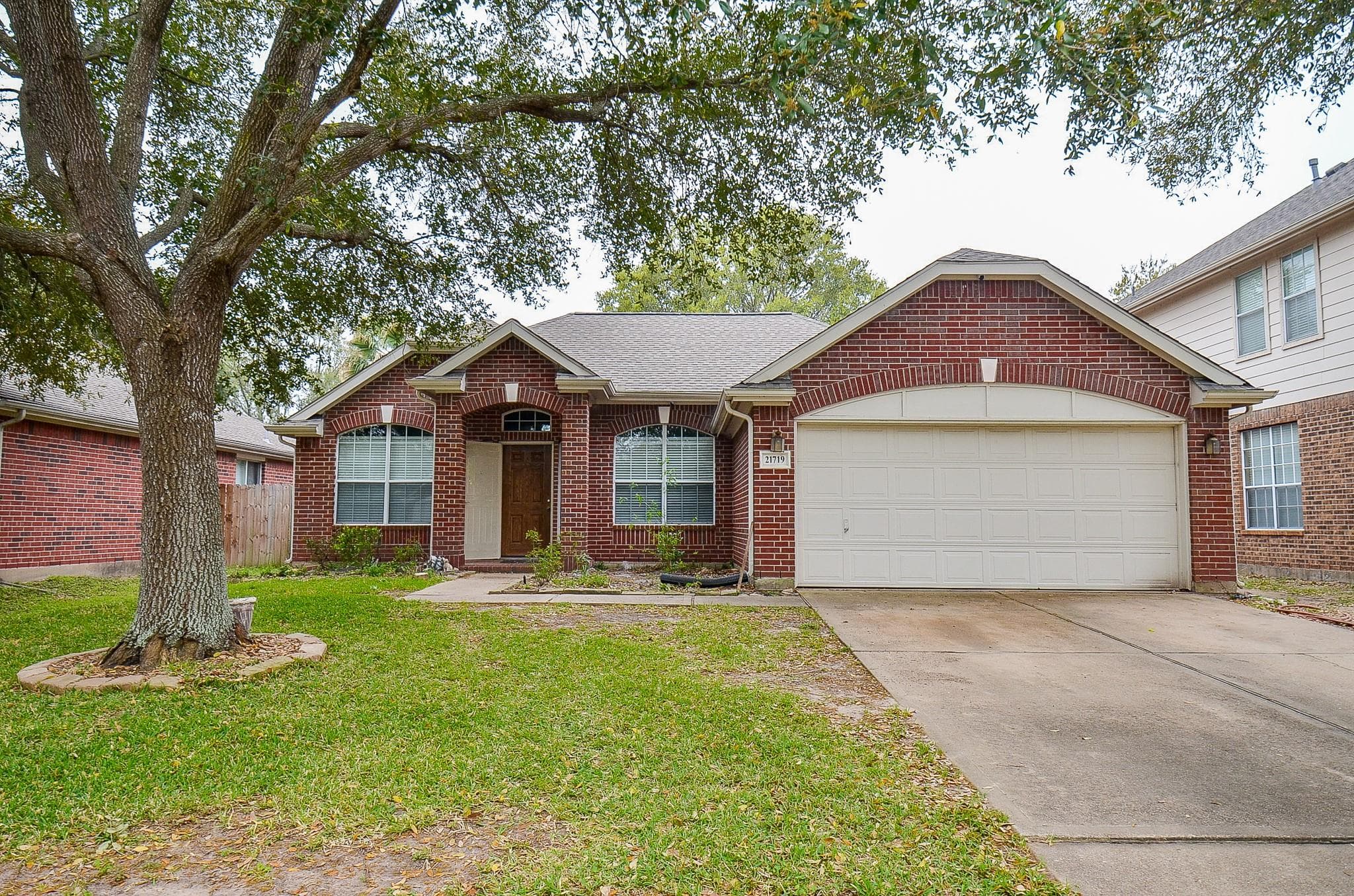 21719 Oakbridge Park Lane
