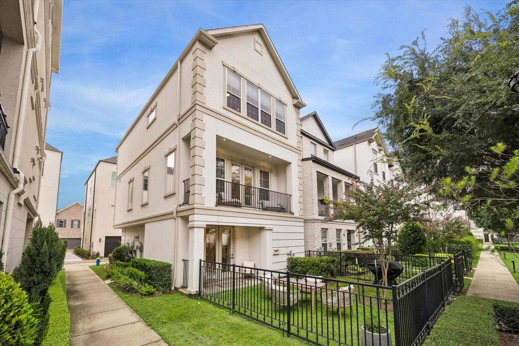 956 Dunleigh Meadows Lane
