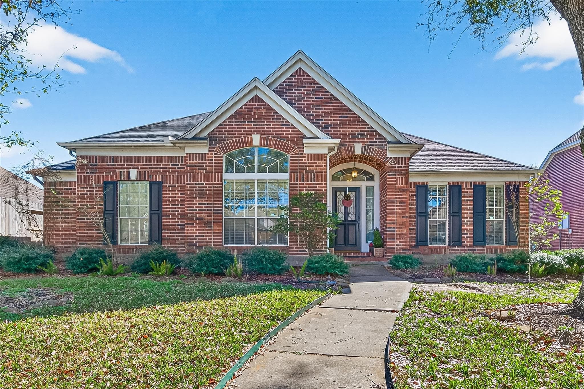 3219 Shadowleaf Drive