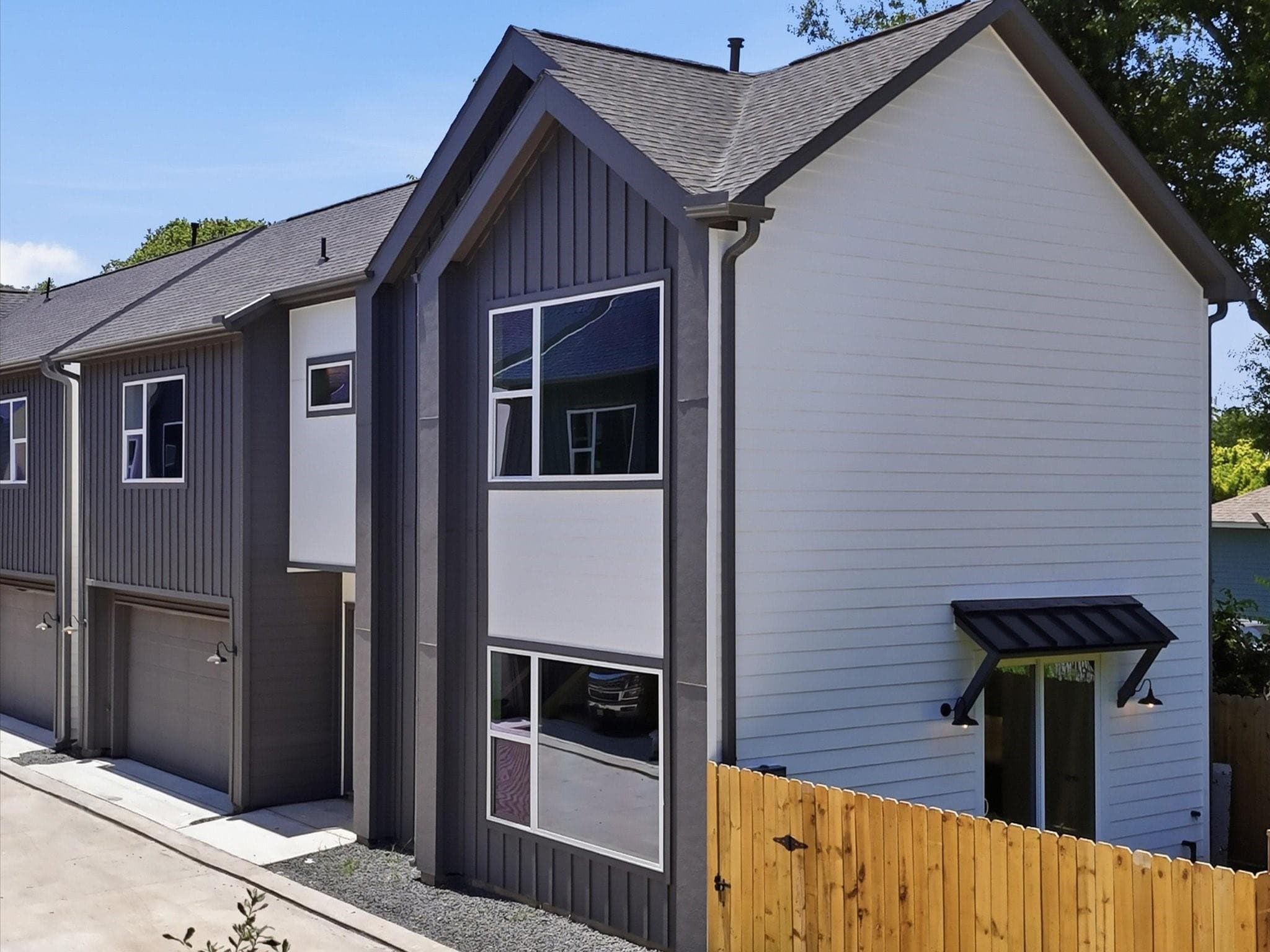 1935 Dewalt Street